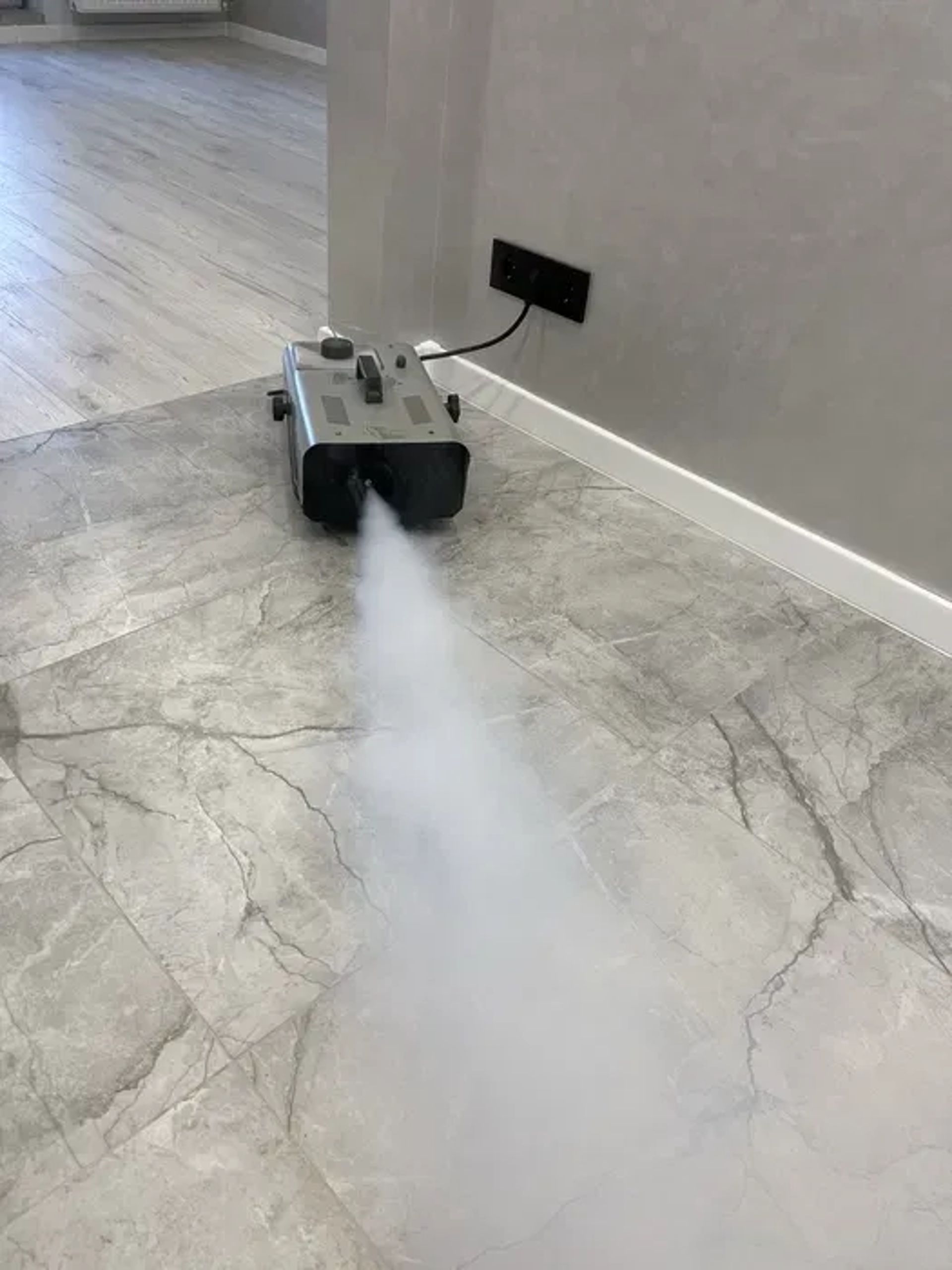 Дим машина (димогенератор) 1500W на вечірки, дні народження