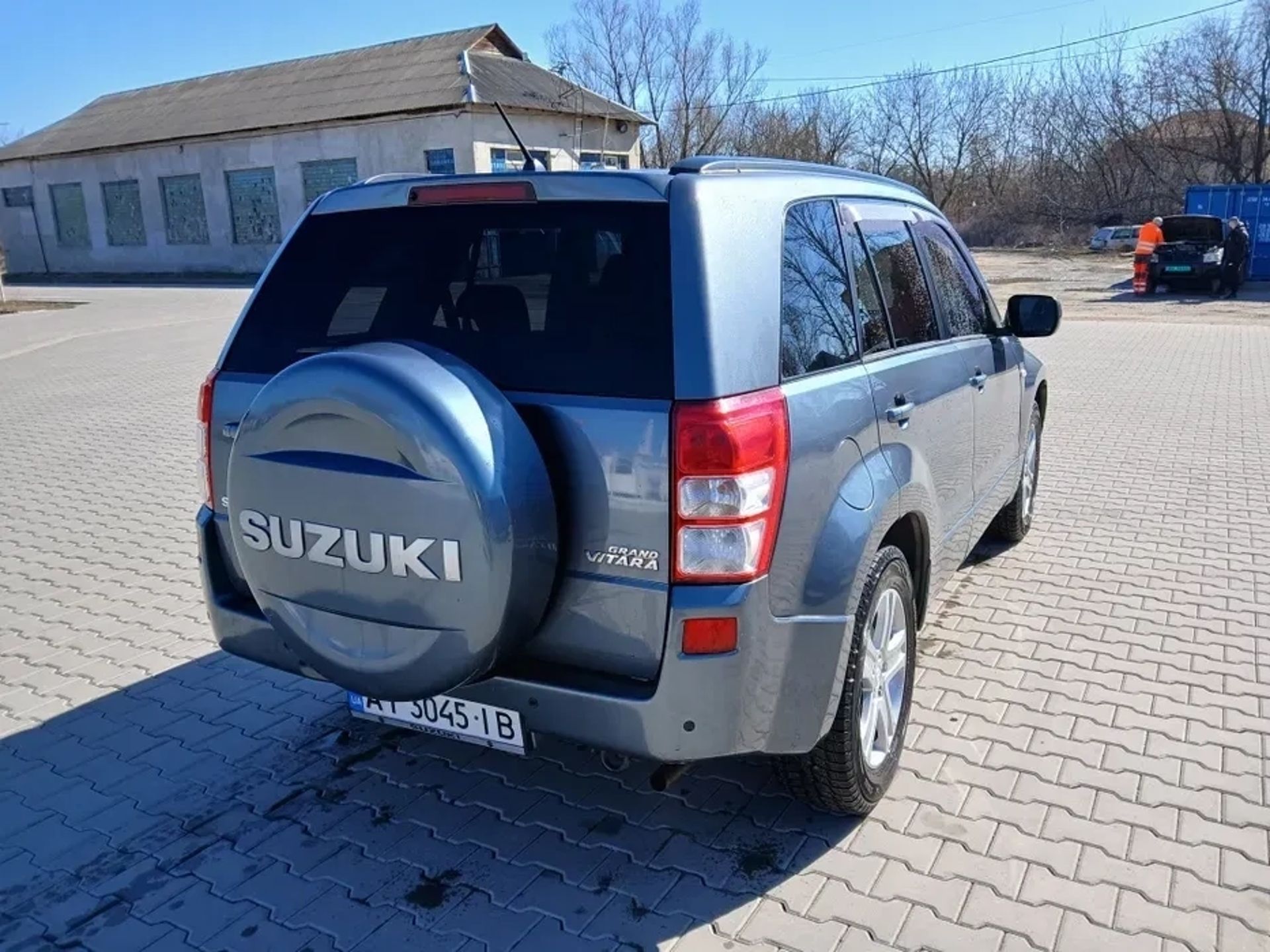 Авто Suzuki Grand Vitara 2.0 — Позашляховик для будь-яких доріг!