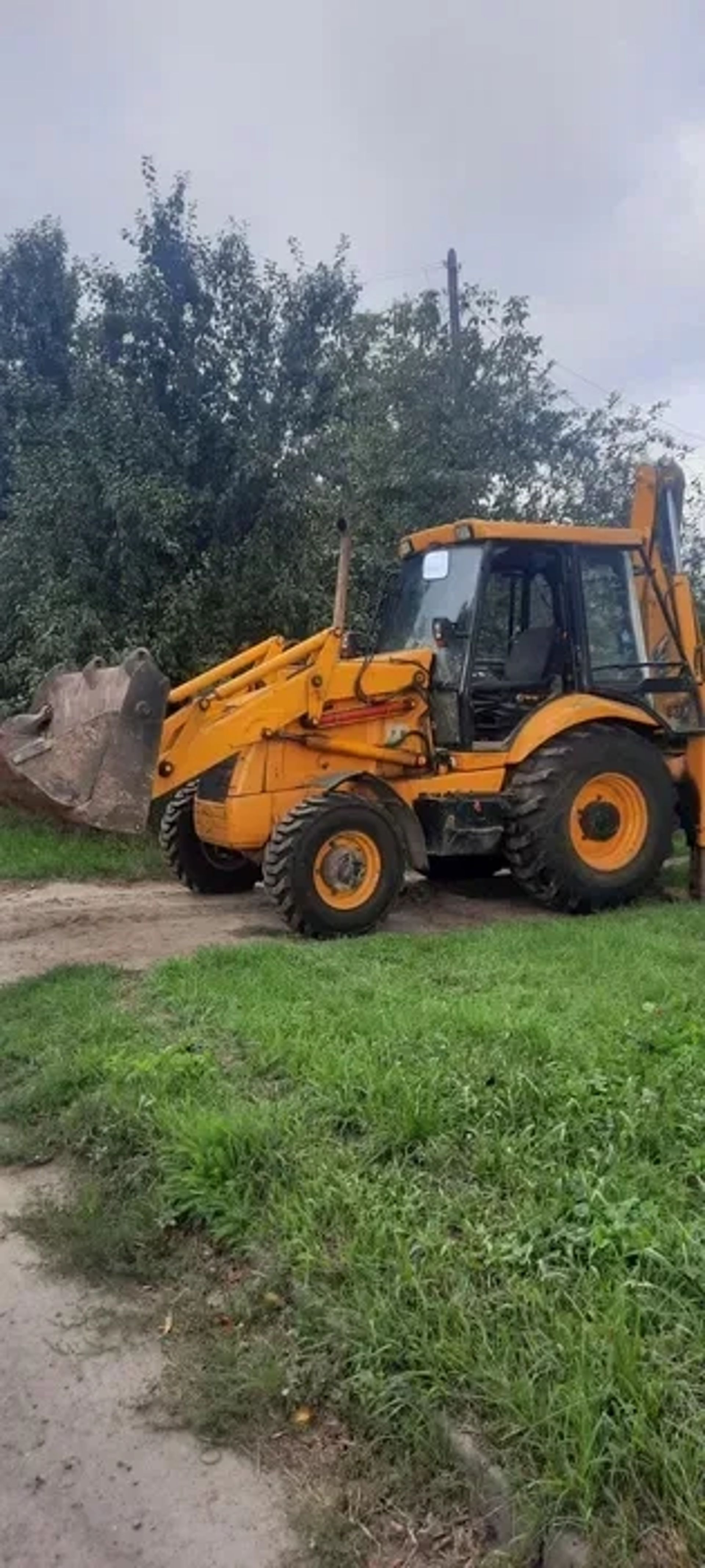 Екскаватор JCB 3, JCB 160, МАЗ 20т, Монтаж каналізацій.