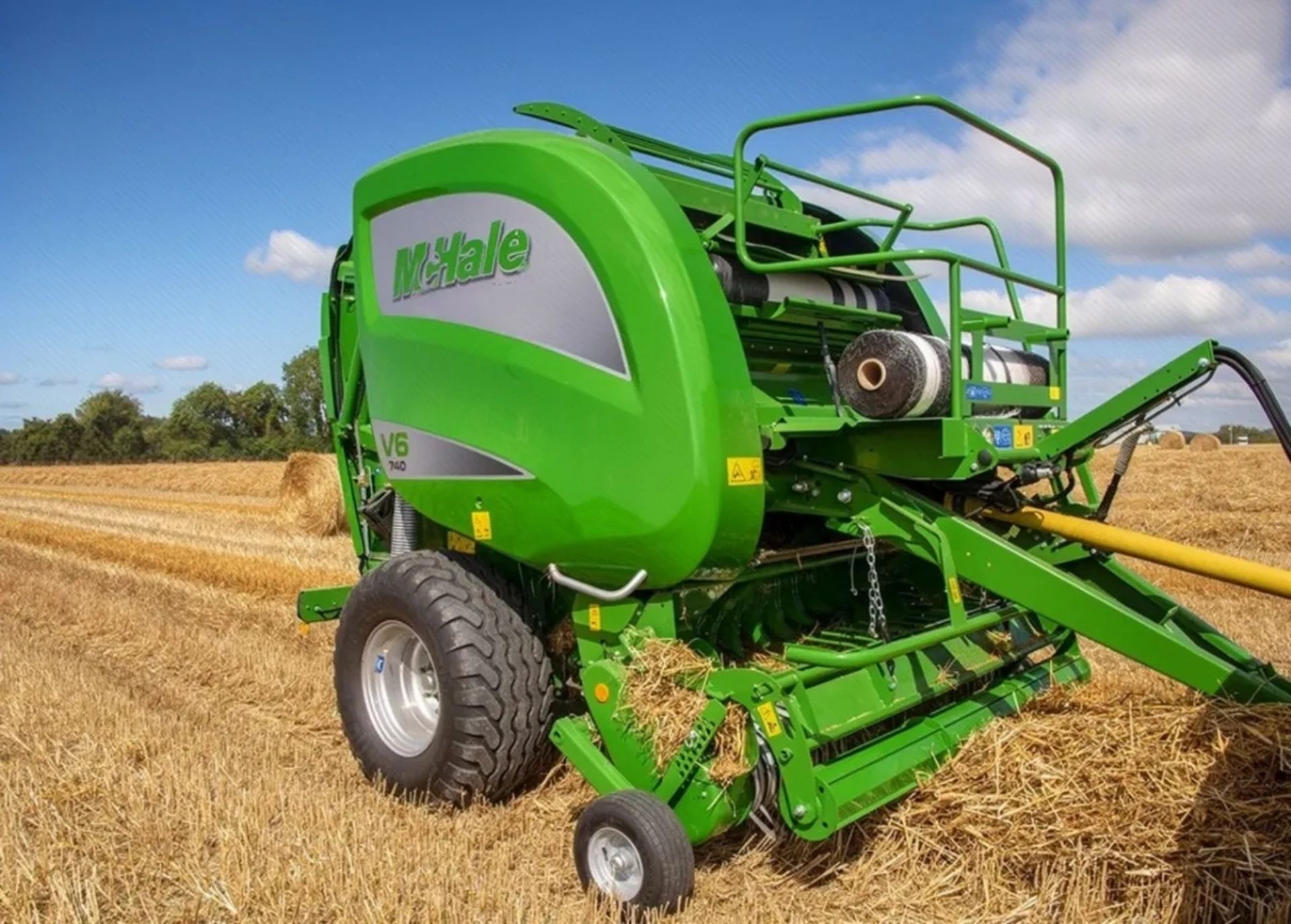 Рулонний прес-підбирач McHale V6 740