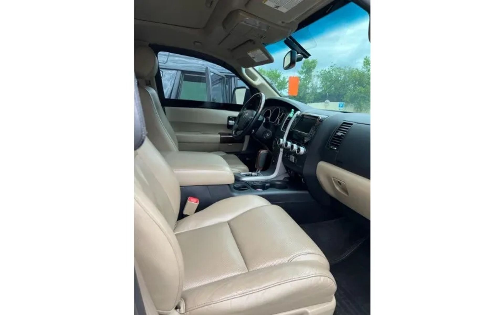 Toyota Sequoia , Броньована