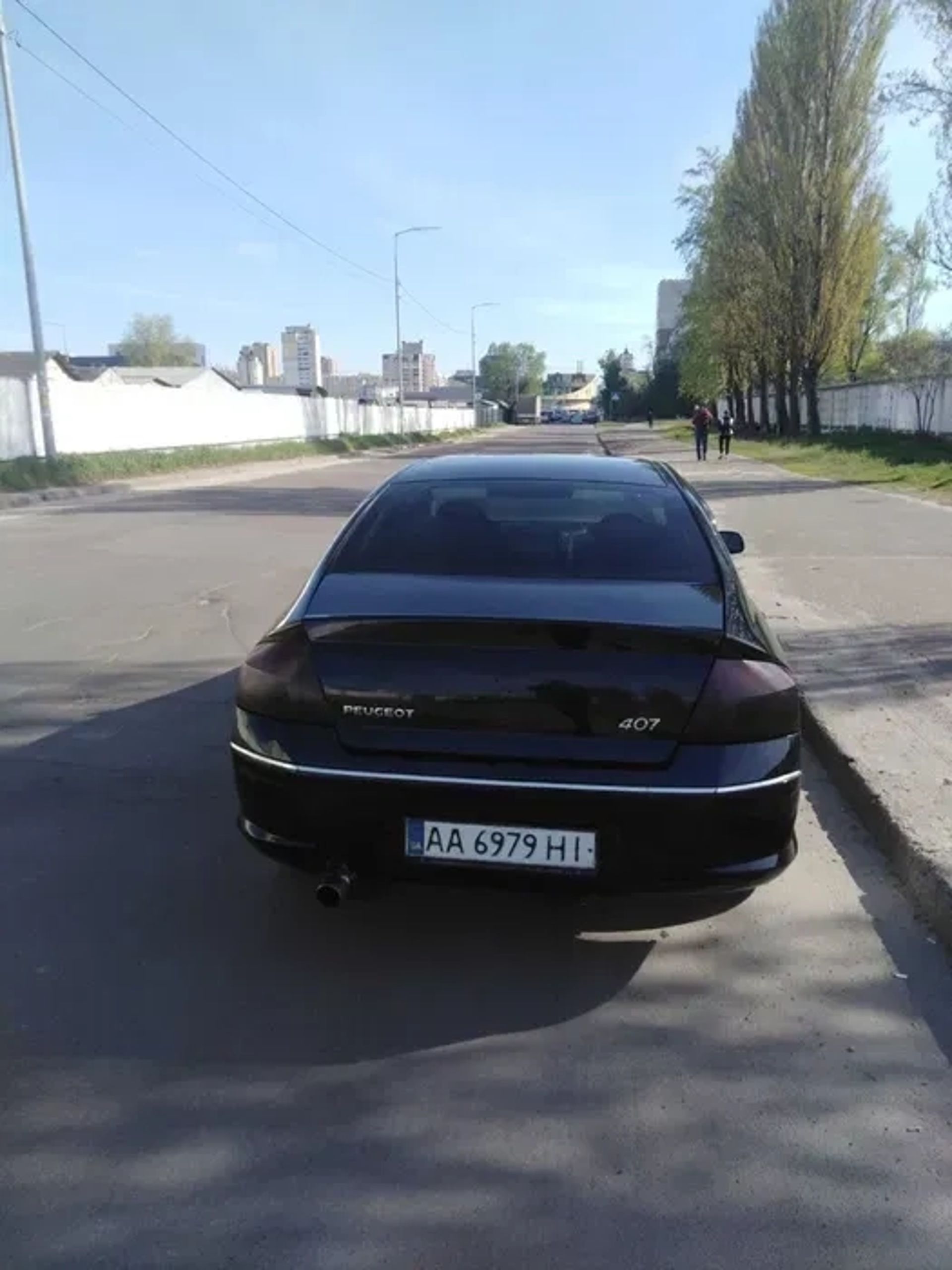 Авто Peugeot 407 - Комфортний, м'який та просторий.