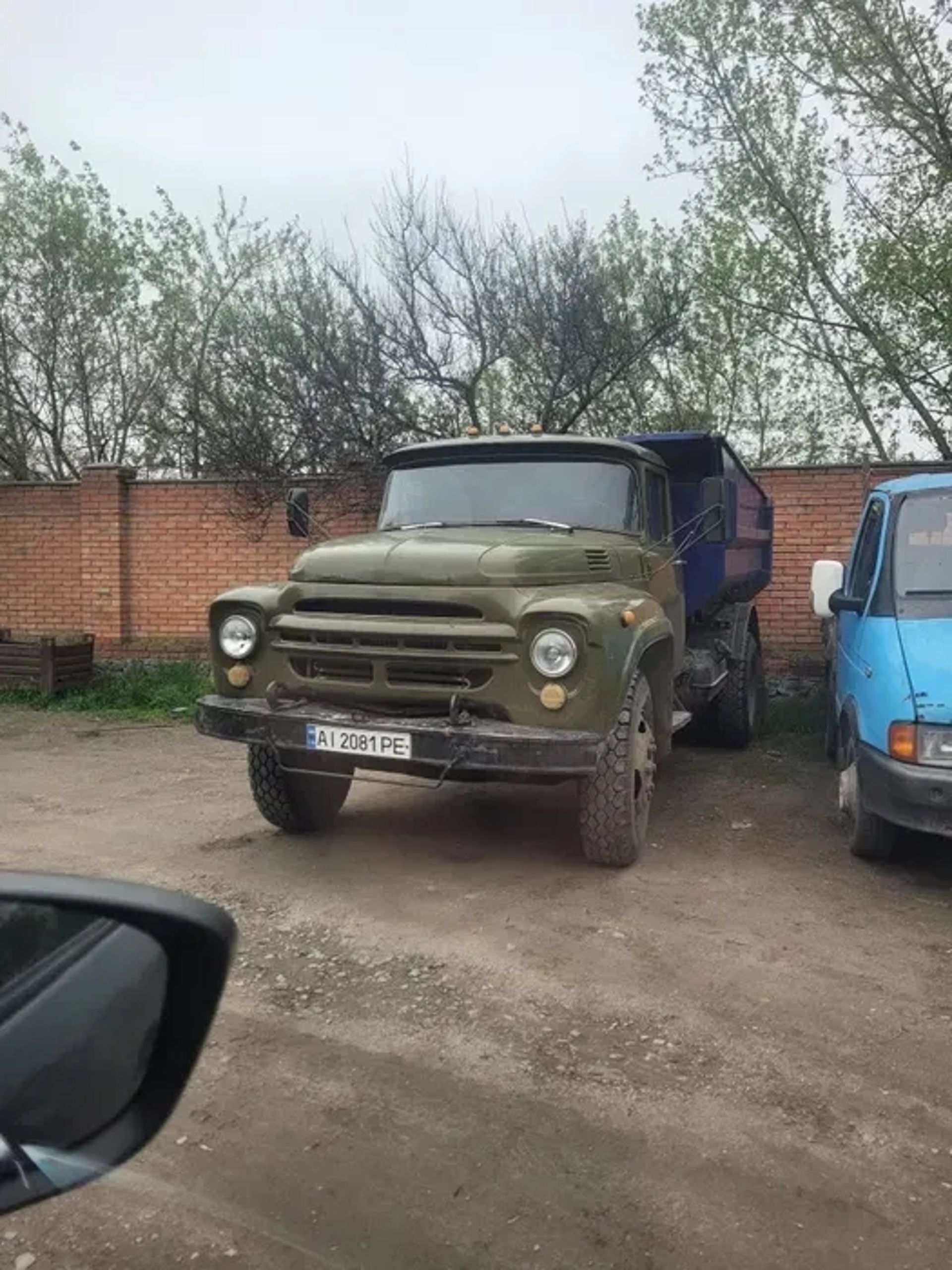 Отсев песок щебень бут чернозем доставка по городу и области
