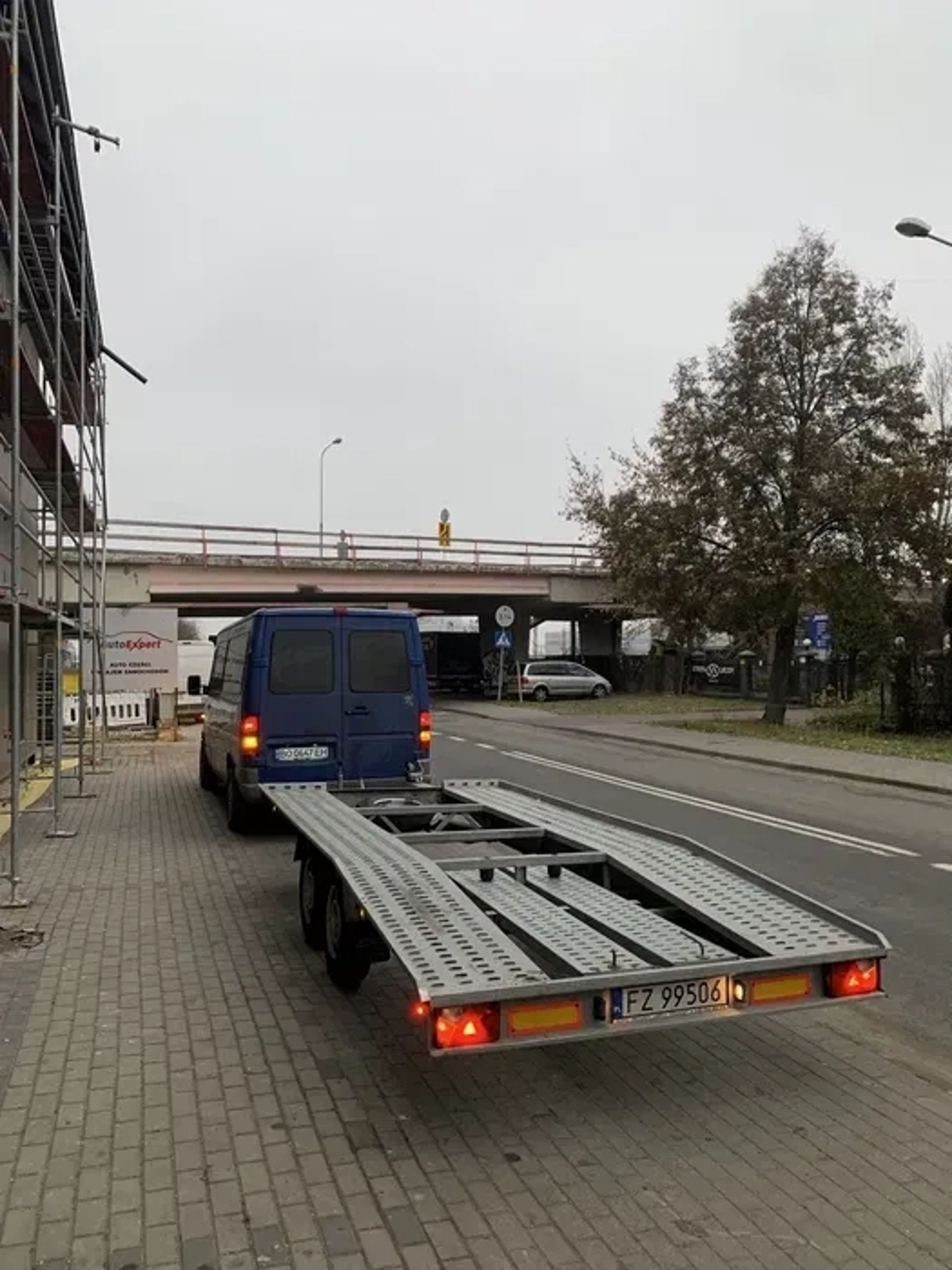 Евакуатор на базі Mercedes-Benz Sprinter