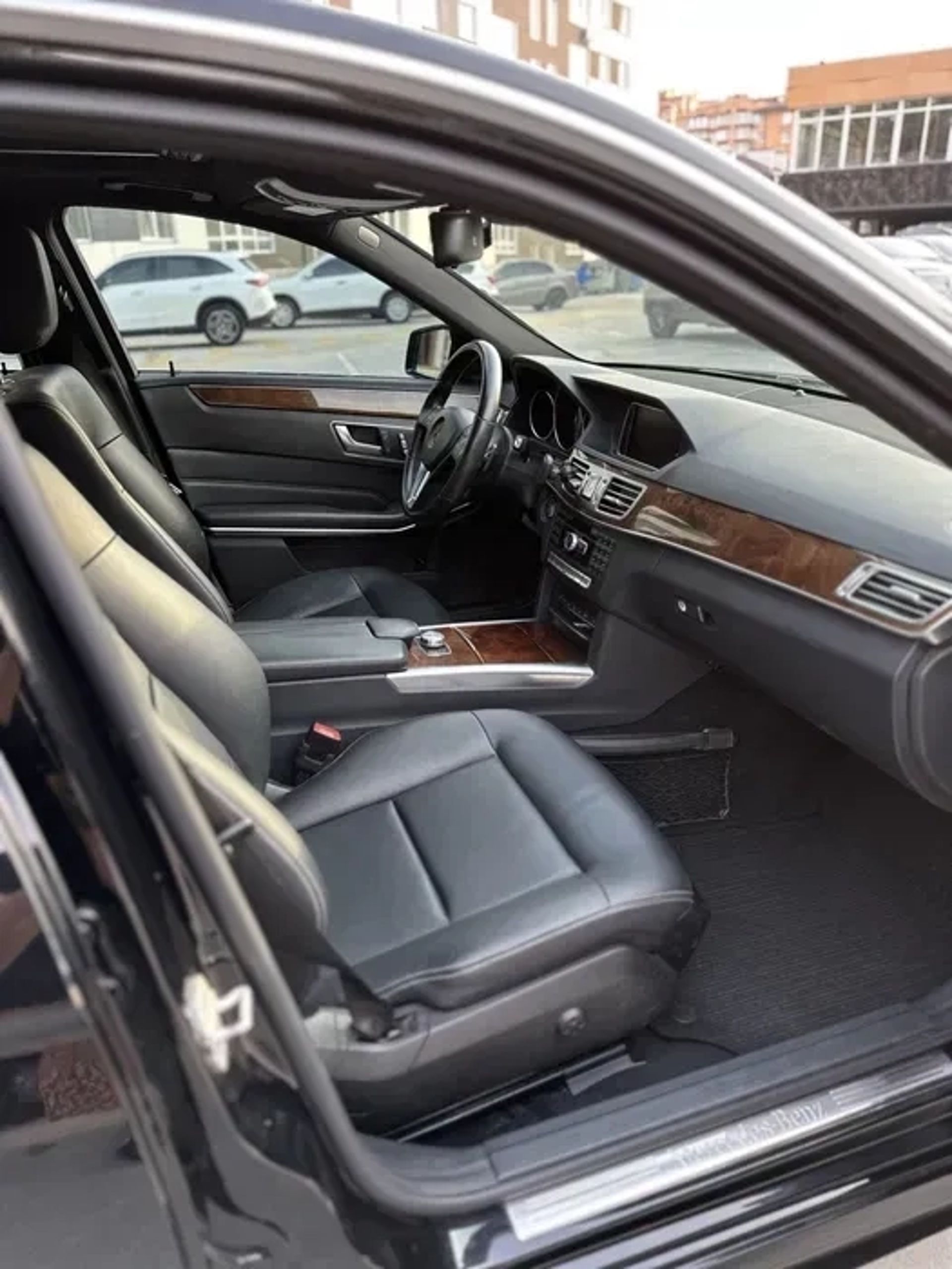 Авто з водієм Mercedes