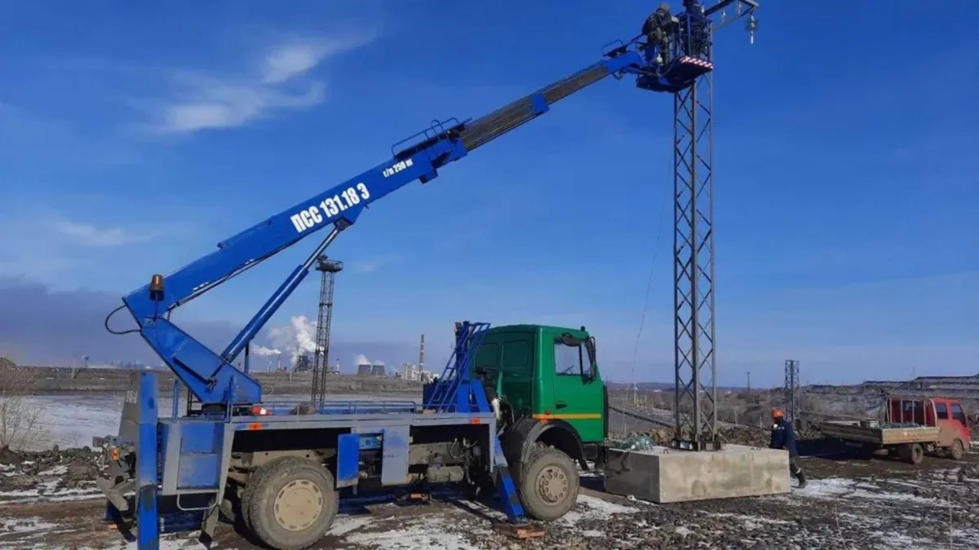 Автовишка ПСС-131.18Е на базі шасі МАЗ