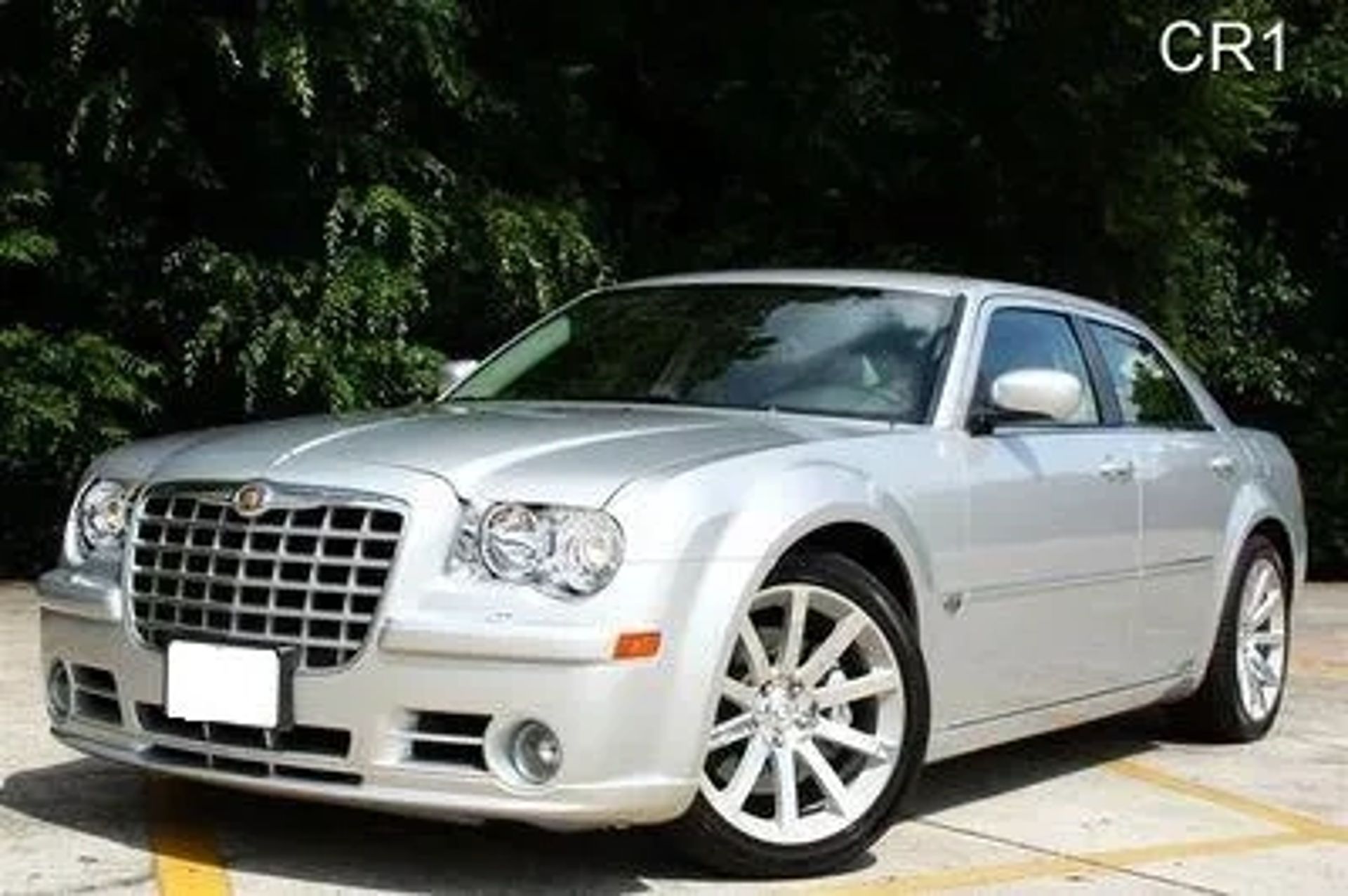 138 Авто на весілля Chrysler 300C сріблястий замовити на весілля