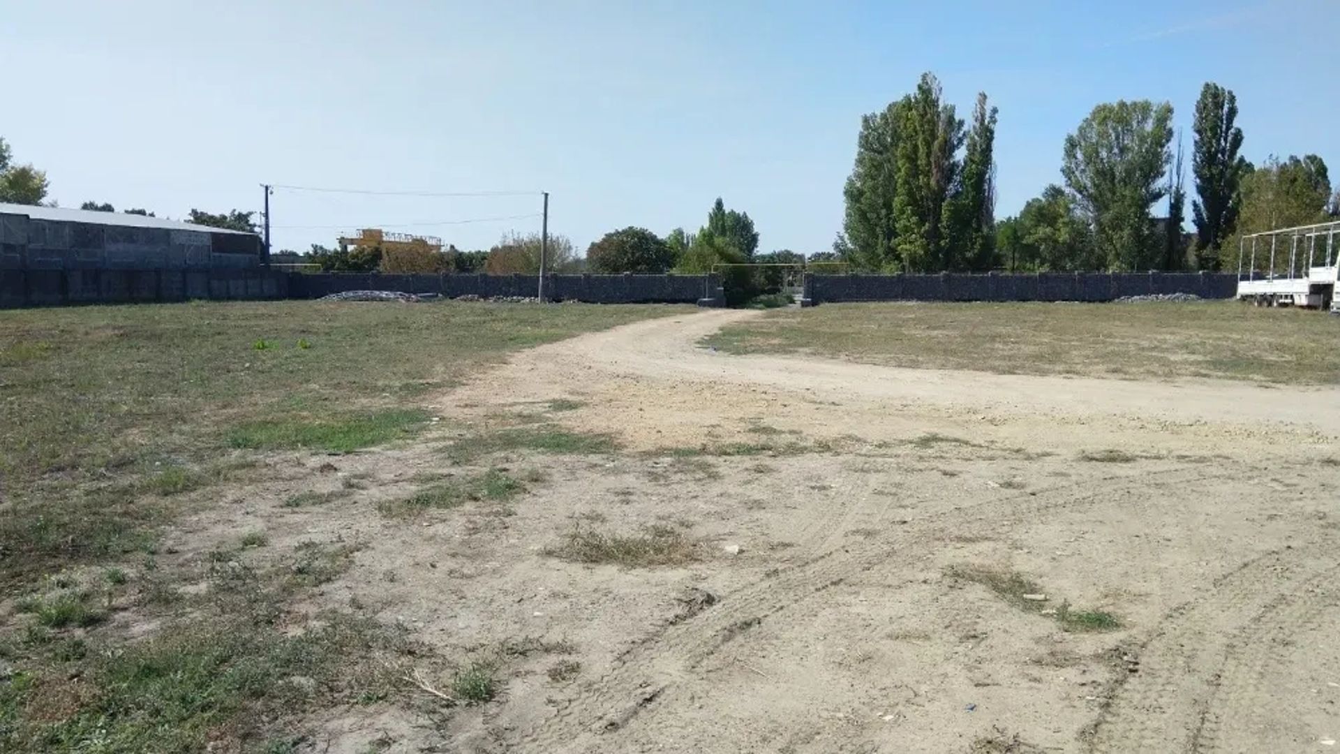 Территория возле МРЭО-2