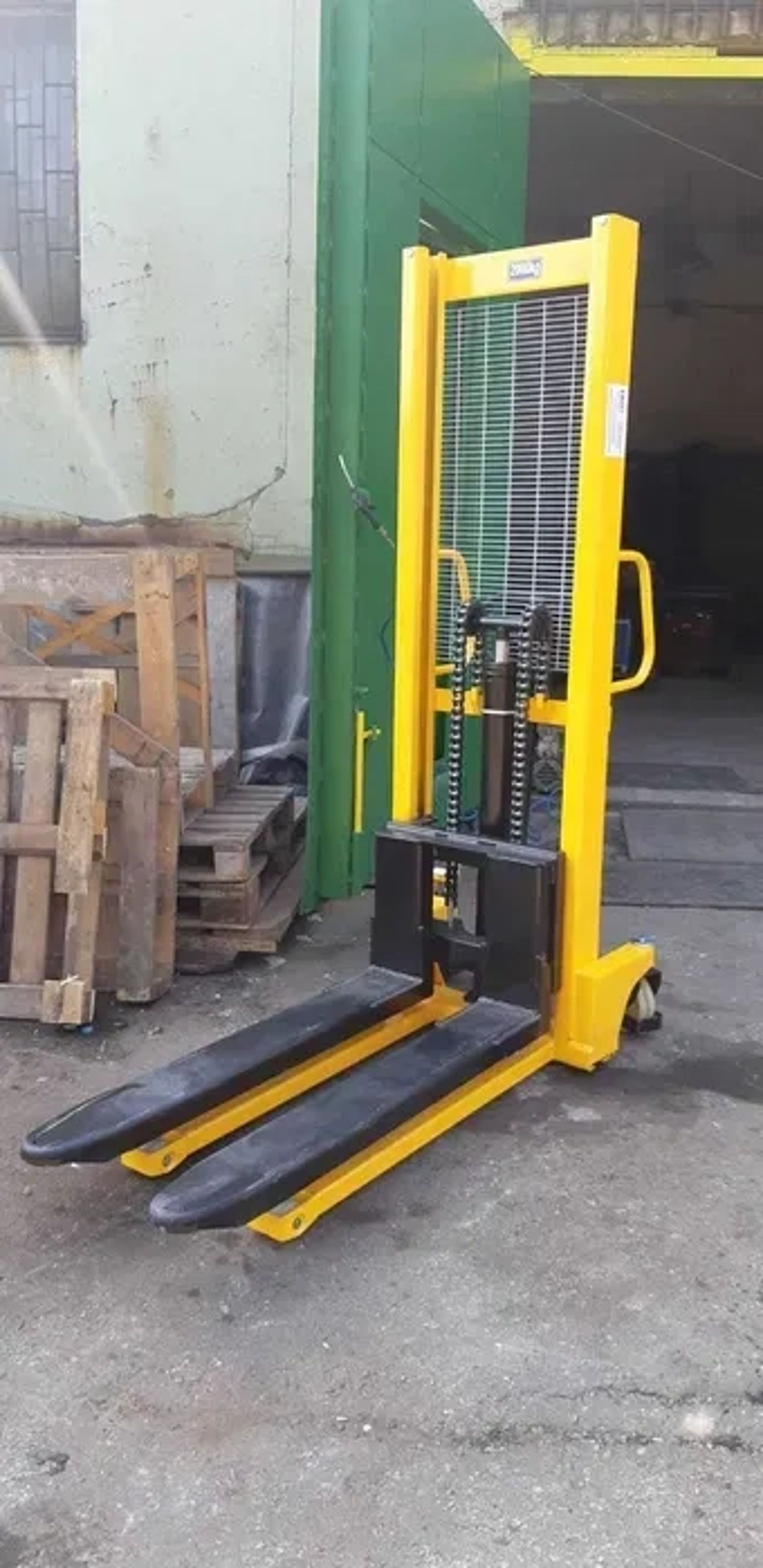 Гідравлічний Штабелер Hunlift SYC 1516