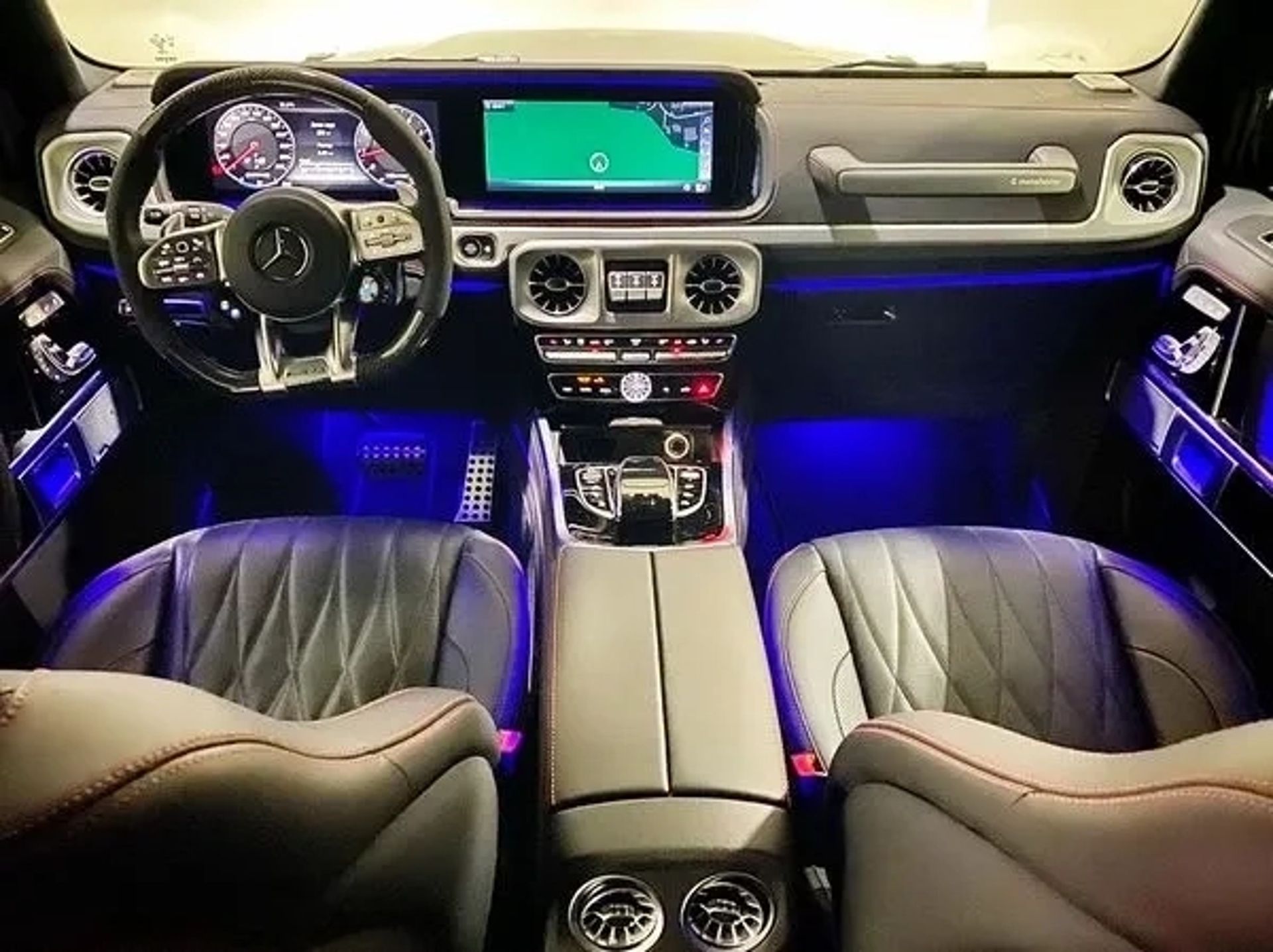 132 НОВИЙ Mercedes-Benz G63 AMG G-Manufaktur Гелік Кубік