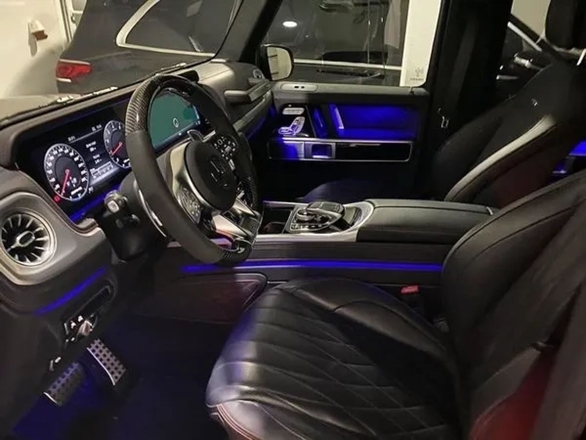 132 НОВИЙ Mercedes-Benz G63 AMG G-Manufaktur Гелік Кубік