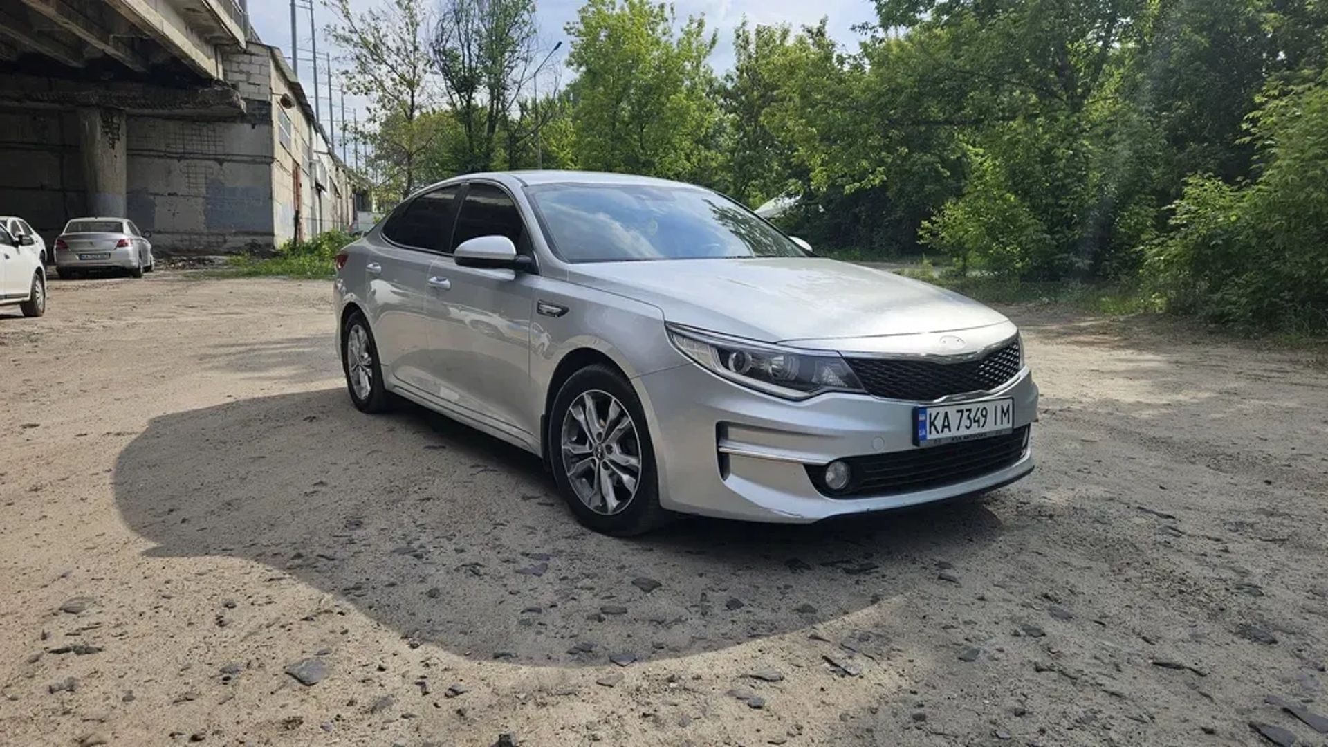 Автомобіль під таксі або для особистих цілей.