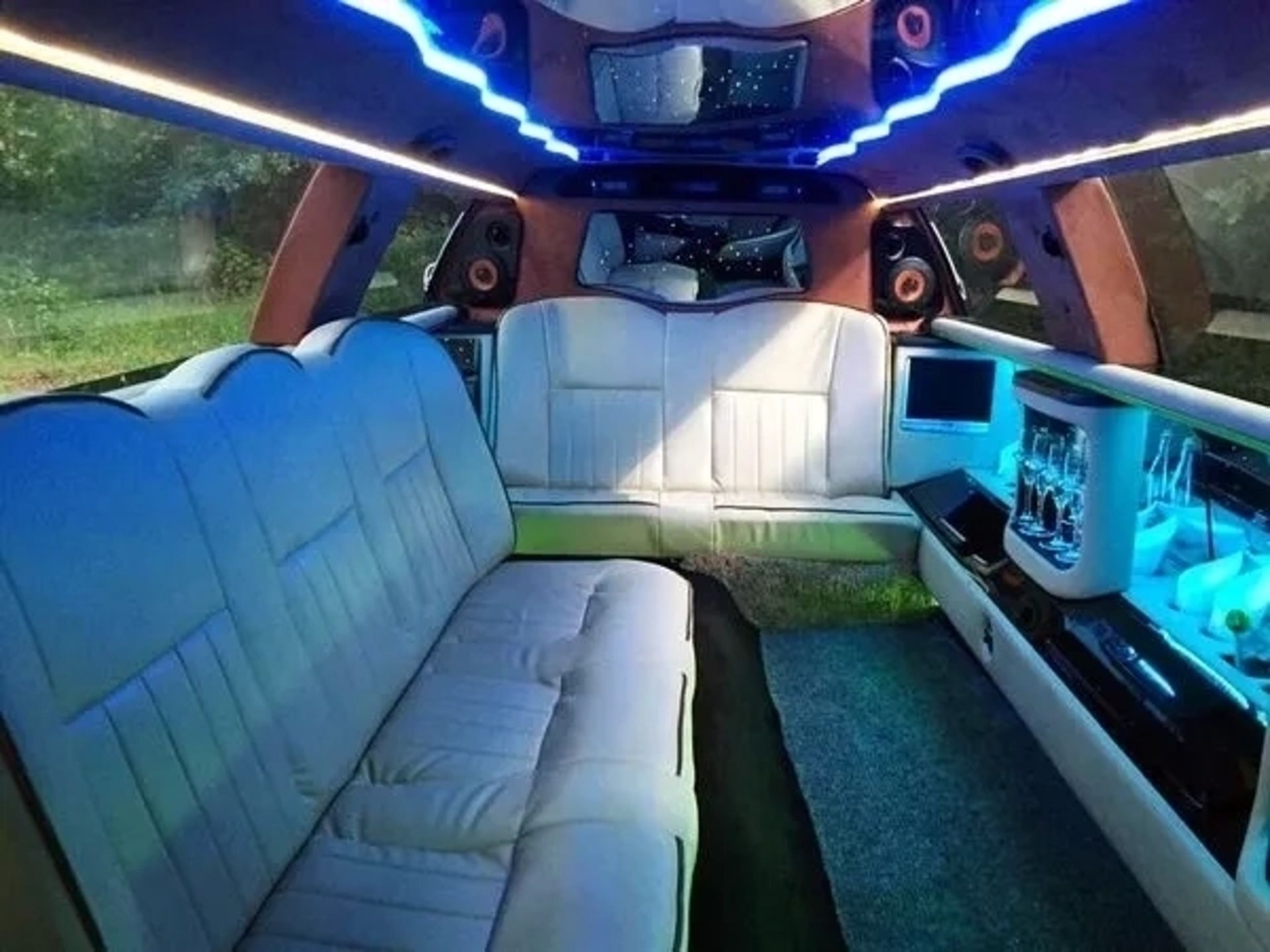 044 Лімузин на веcілля Lincoln Town Car 120 NEW