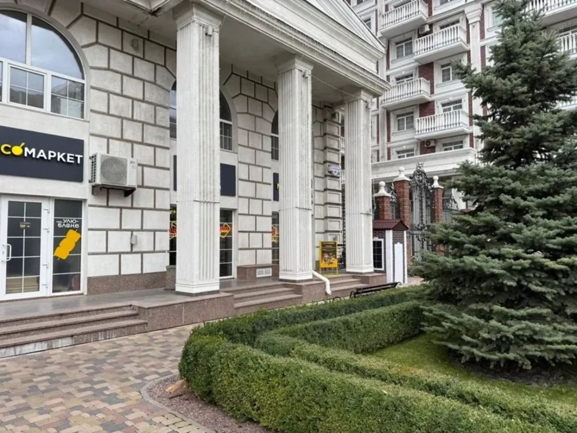 Фасадне приміщення ЖК Нова Англія