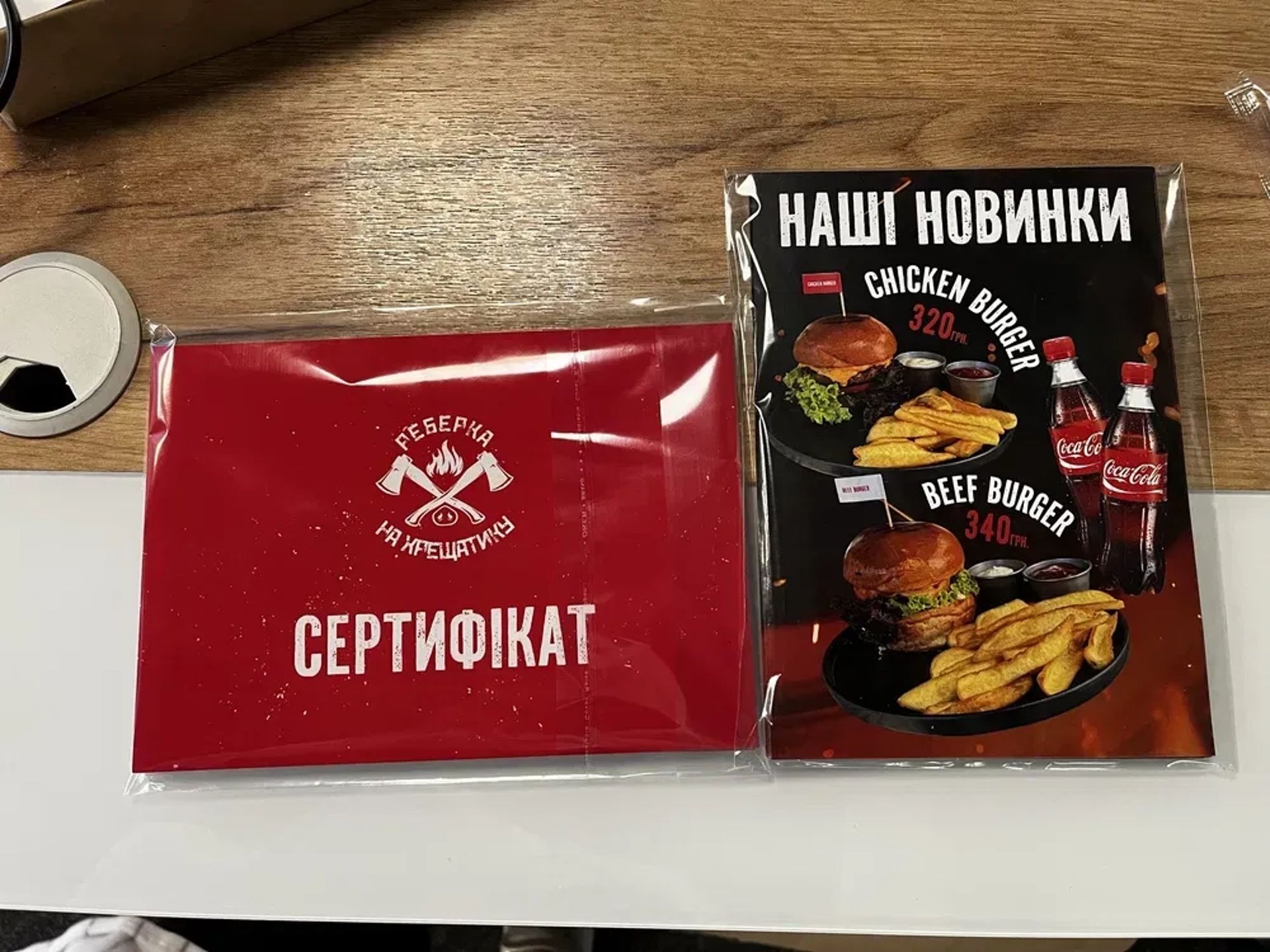 Графічний дизайнер . Логотипи, айдентики, банера,поліграфія