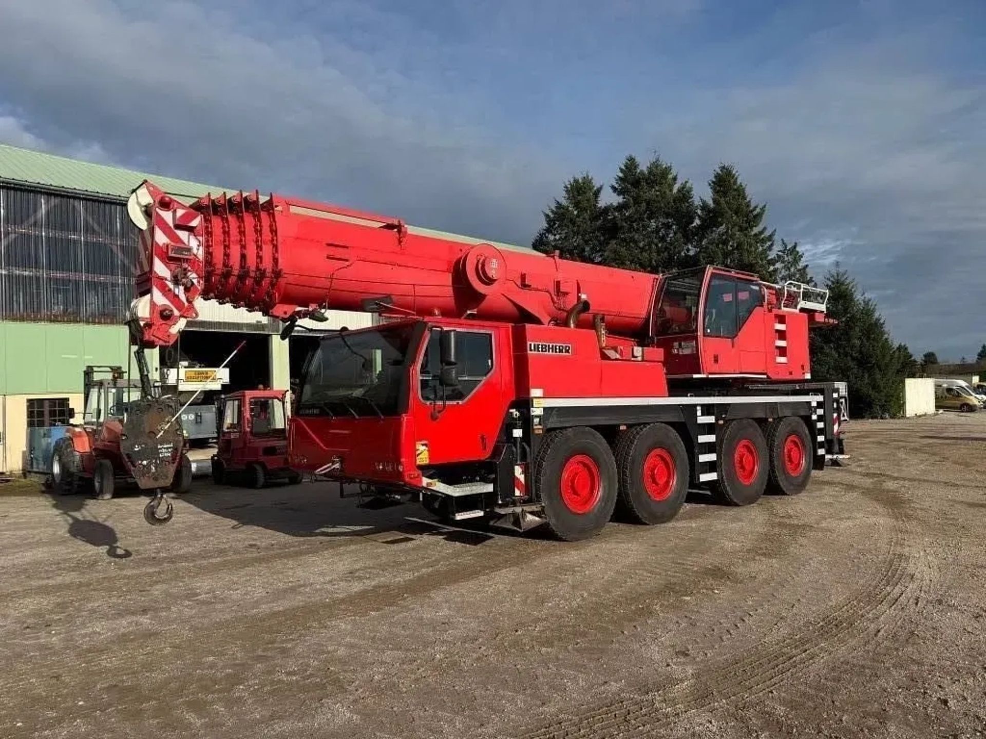 Послуги автокрана, максимальна вантажопідйомність 90тонн