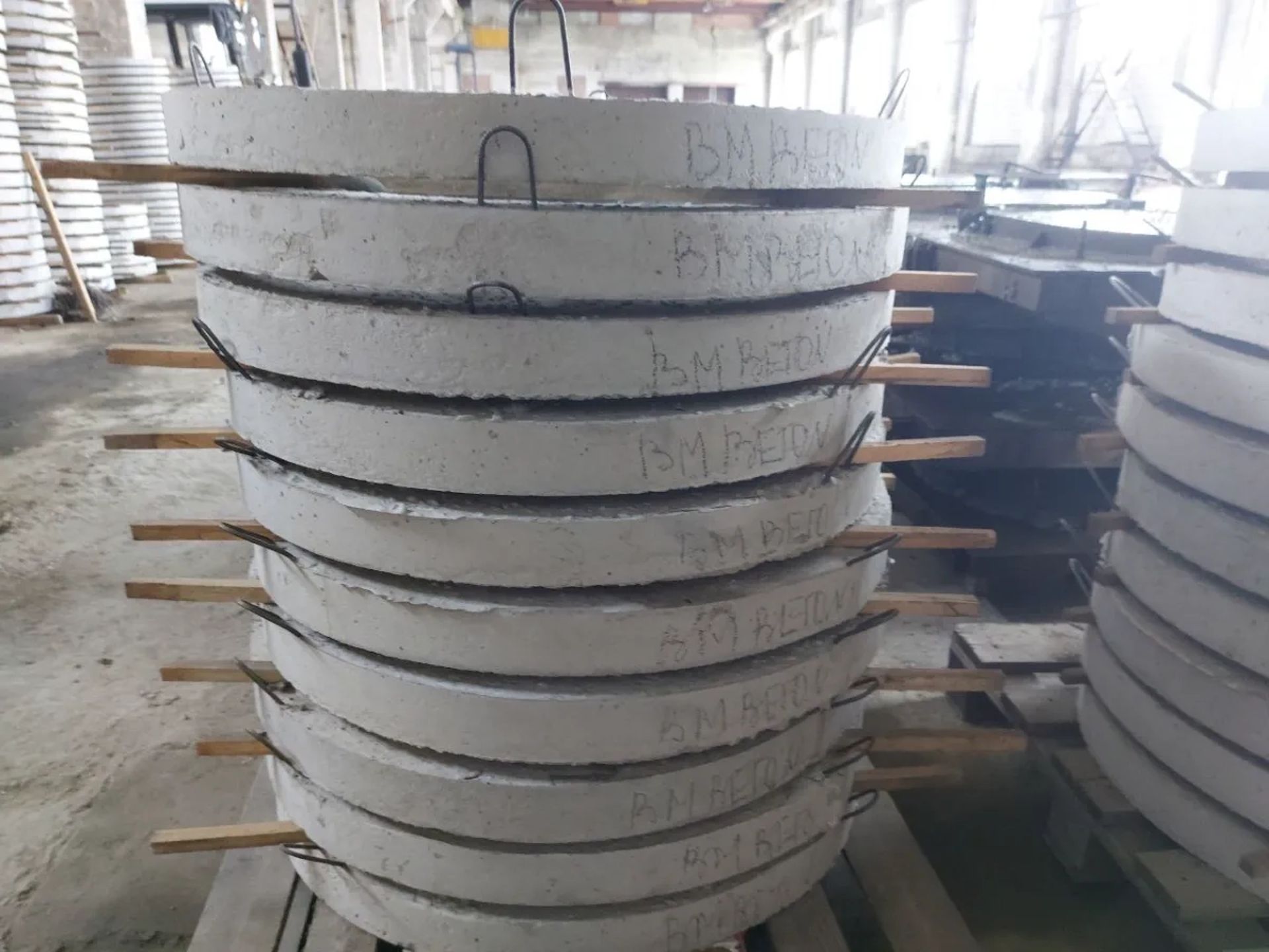 Опорні кільця колодязів КО 6 від виробника BM BETON