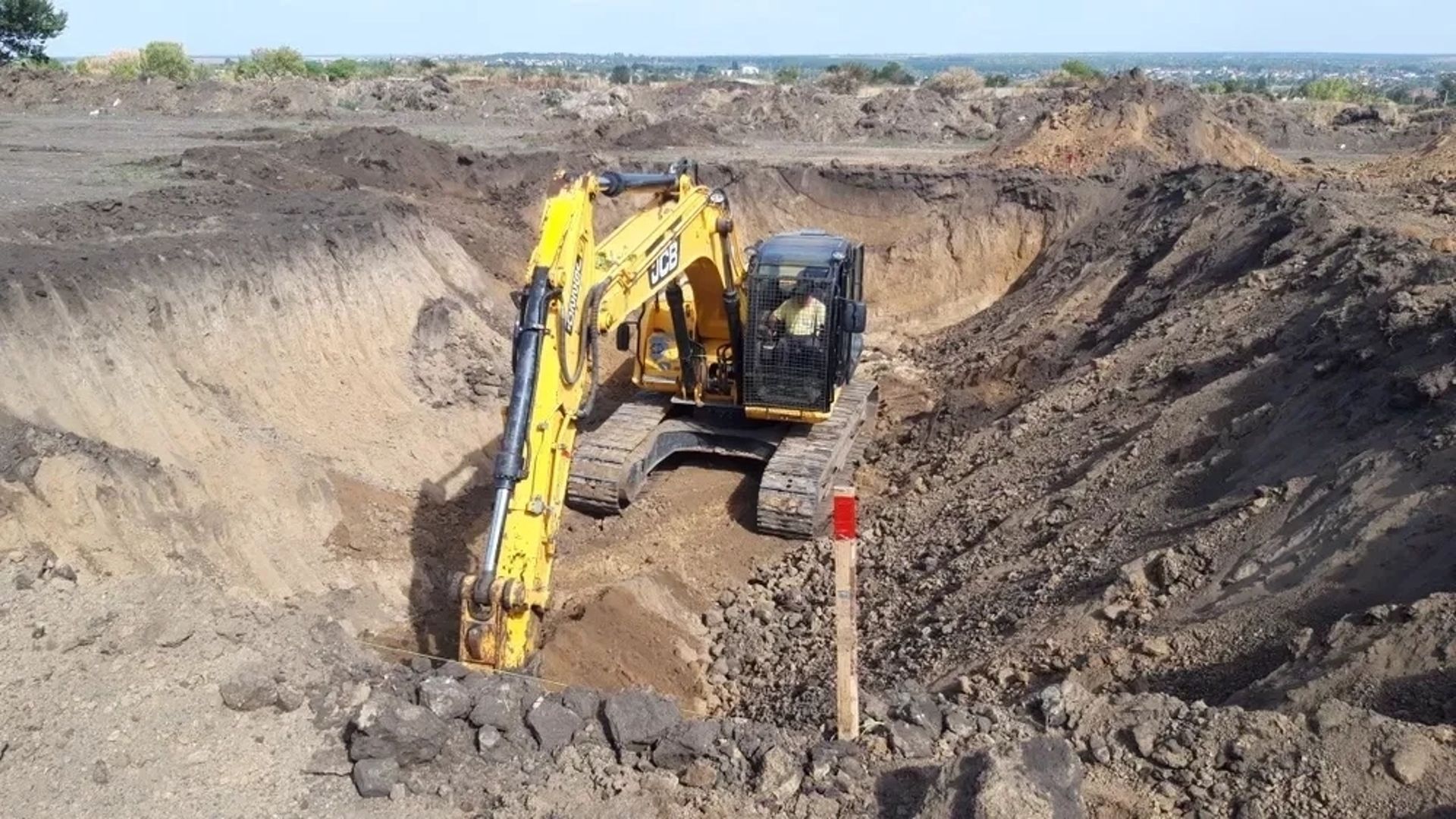 Гусеничний екскаватор JCB 220