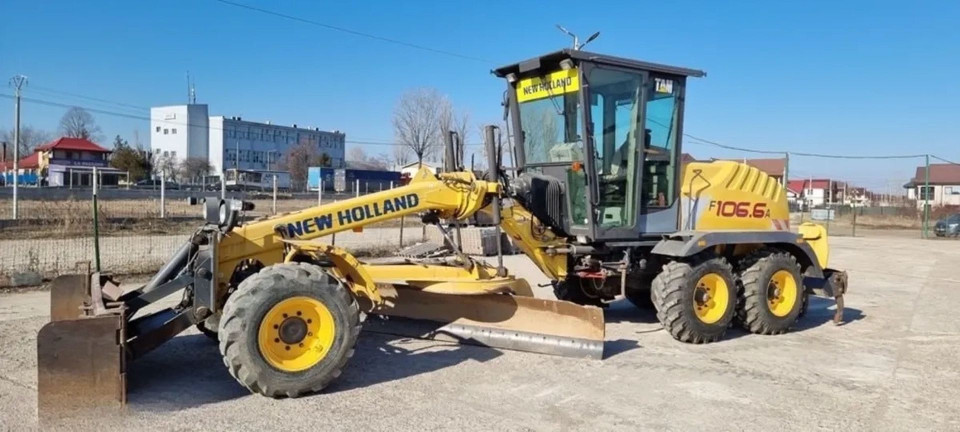 Автогрейдер New Holland 106.6: професійна техніка для будівництва