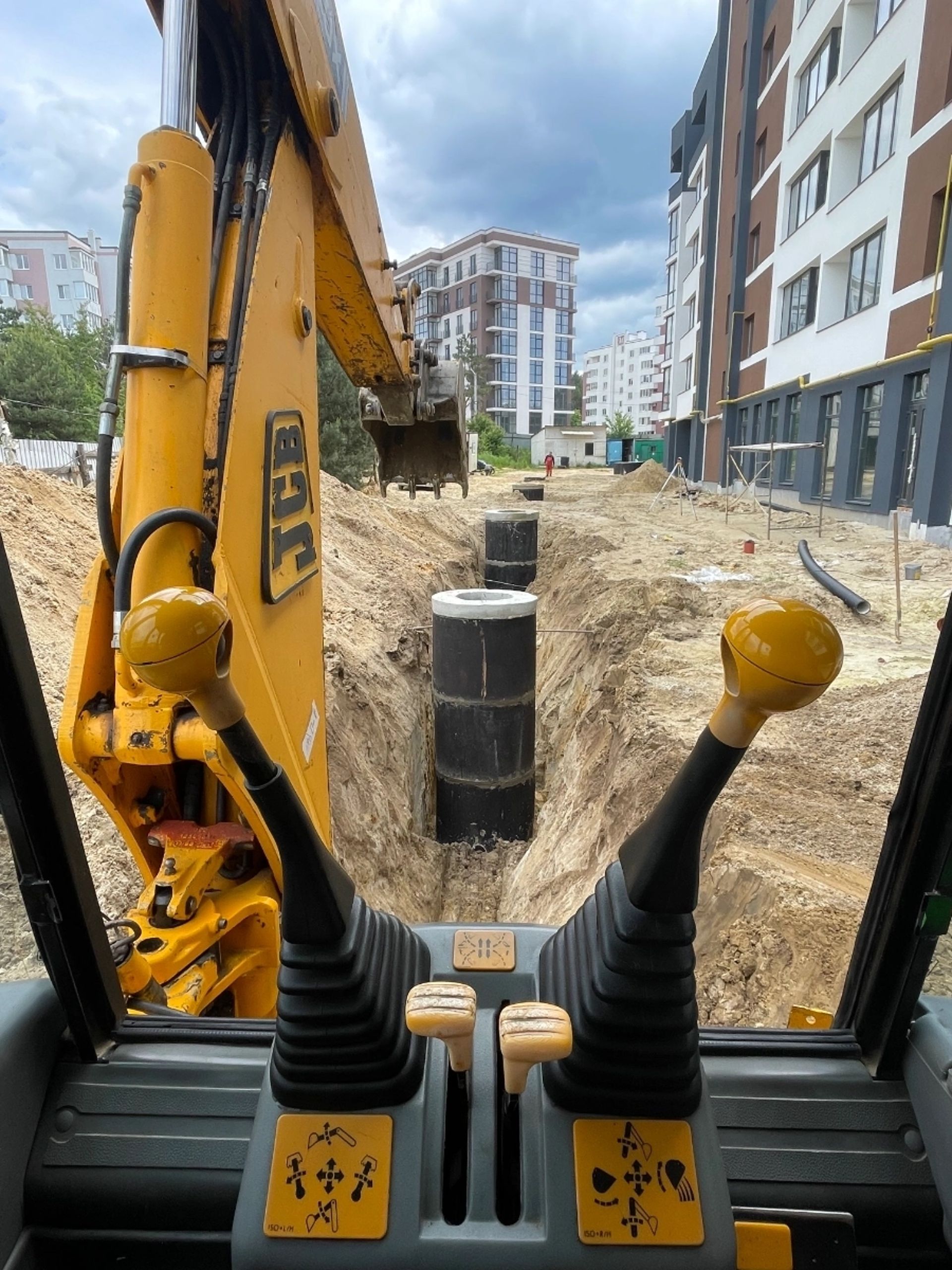 Екскаватор навантажувач JCB 4CX