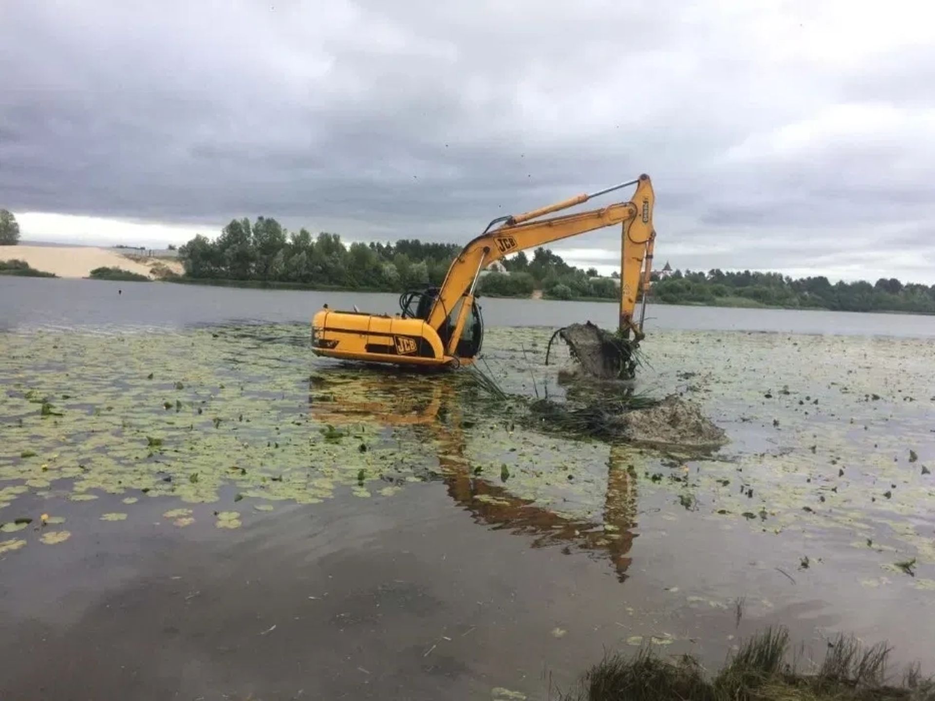 Гусеничний екскаватор JCB JS260