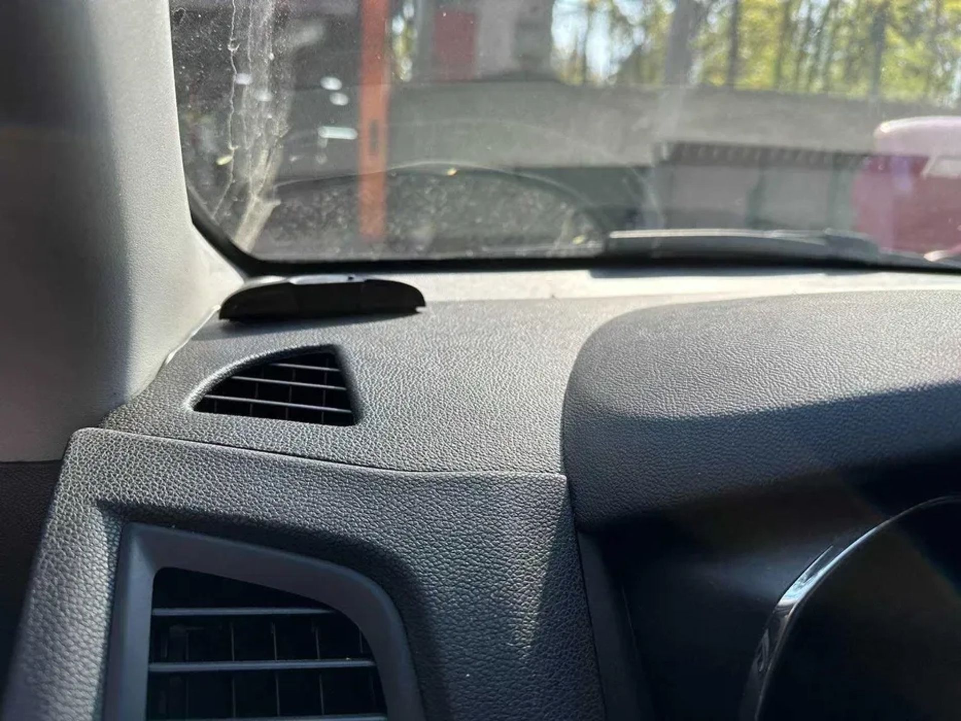 Встановлення додаткового обладнання на авто: gps-треки, автомагнітоли, камери заднього огляду, паркувальні системи