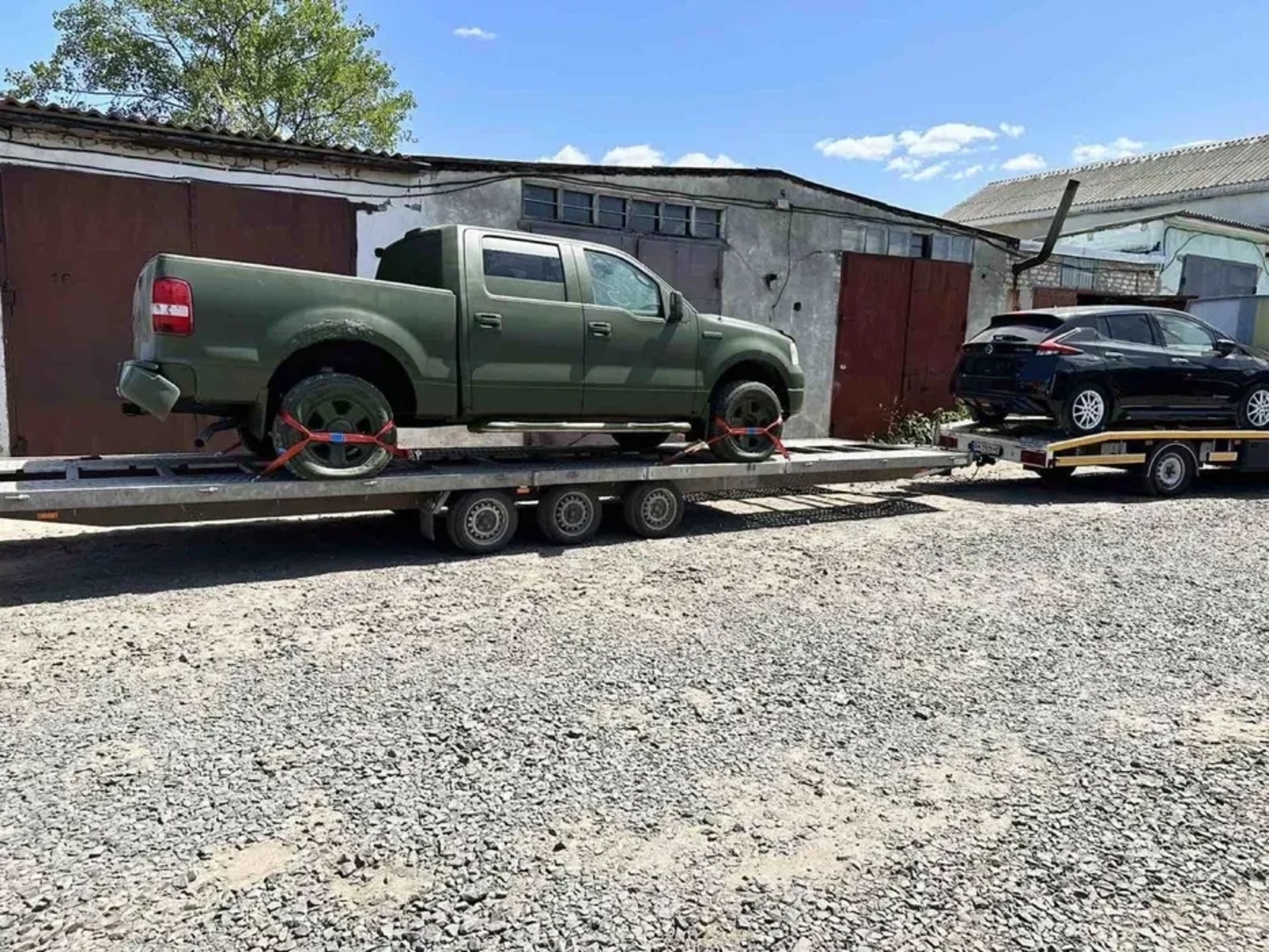 Попутний евакуатор на базі IVECO для легкових авто