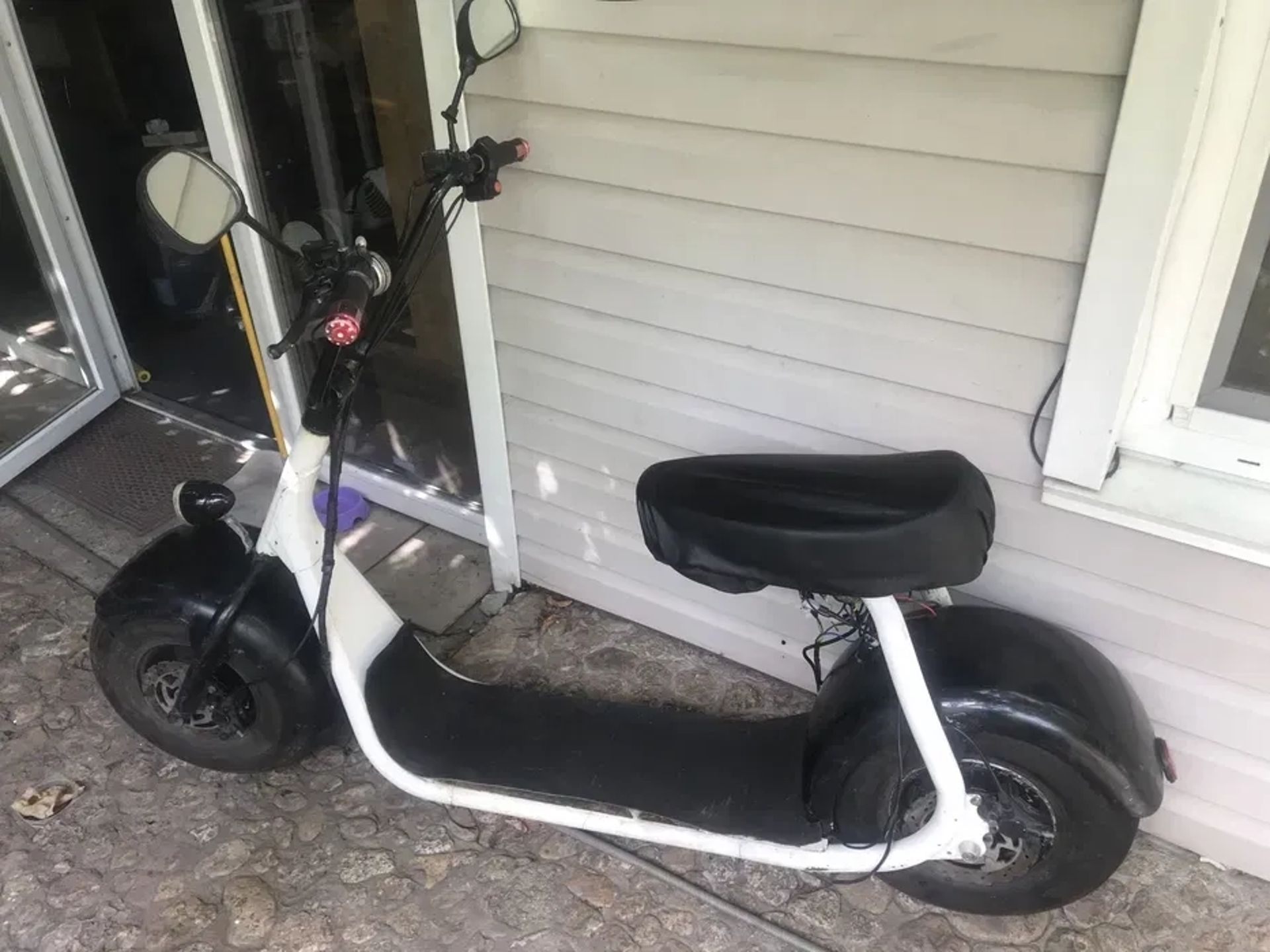 Скутер siti coco seef 3000 гр. місяць