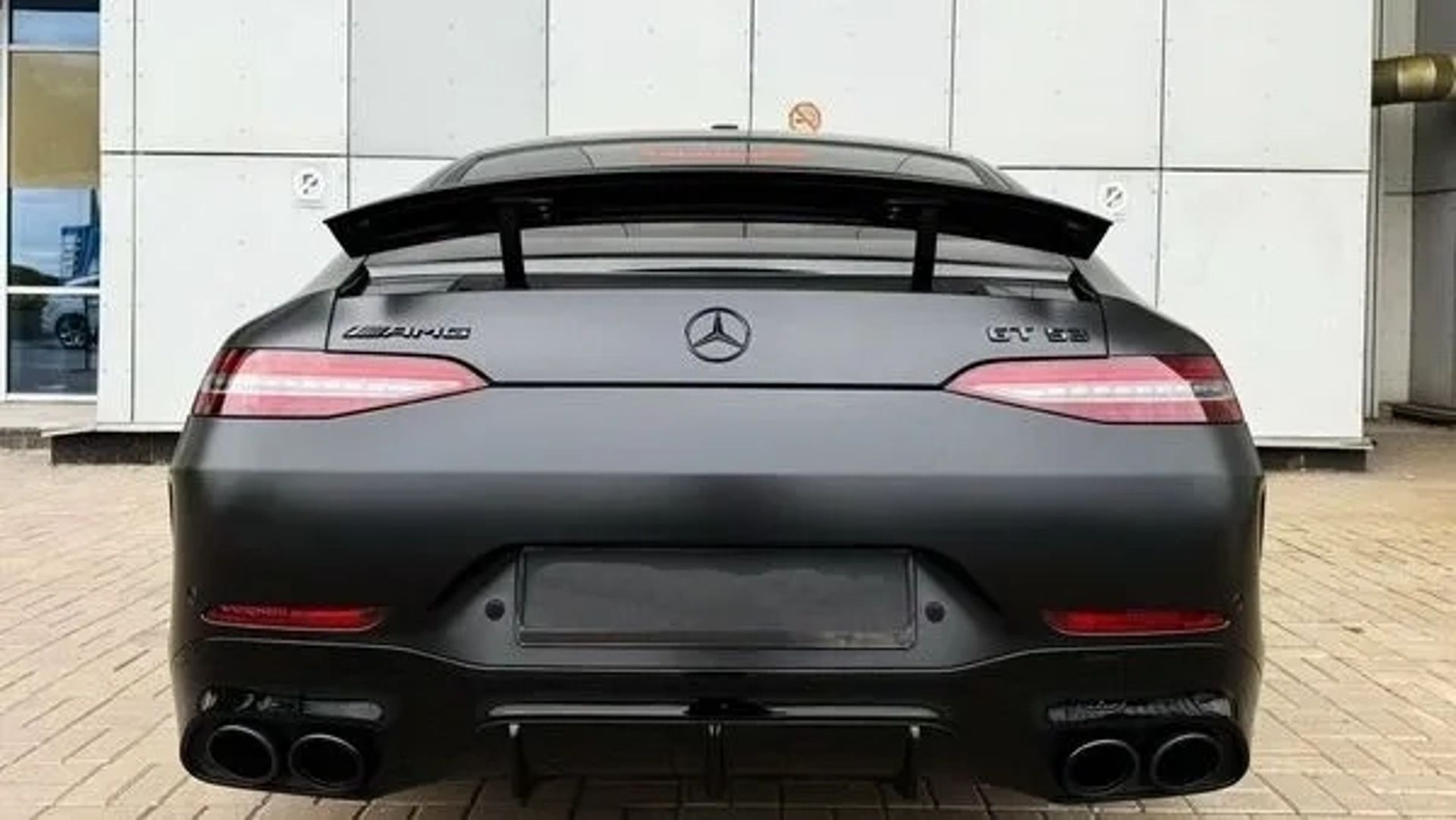 172 Mercedes-Benz AMG GT 4-DOOR без водія