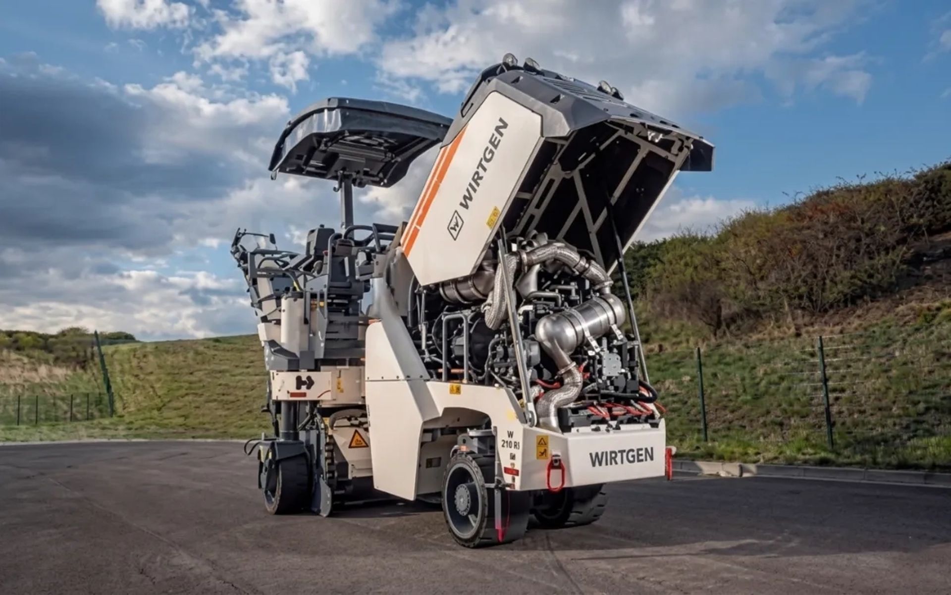 Фреза Wirtgen W 50 R , глибина фрезерування 210 мм