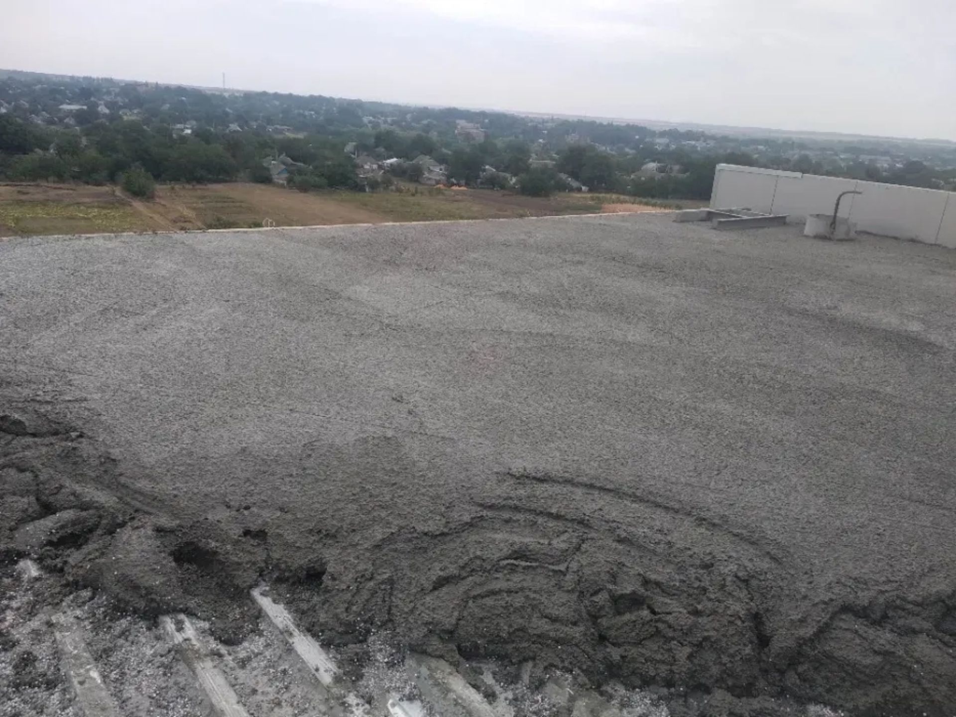 Заливка полістиролбеном. Створення ухилу на покрівлі.