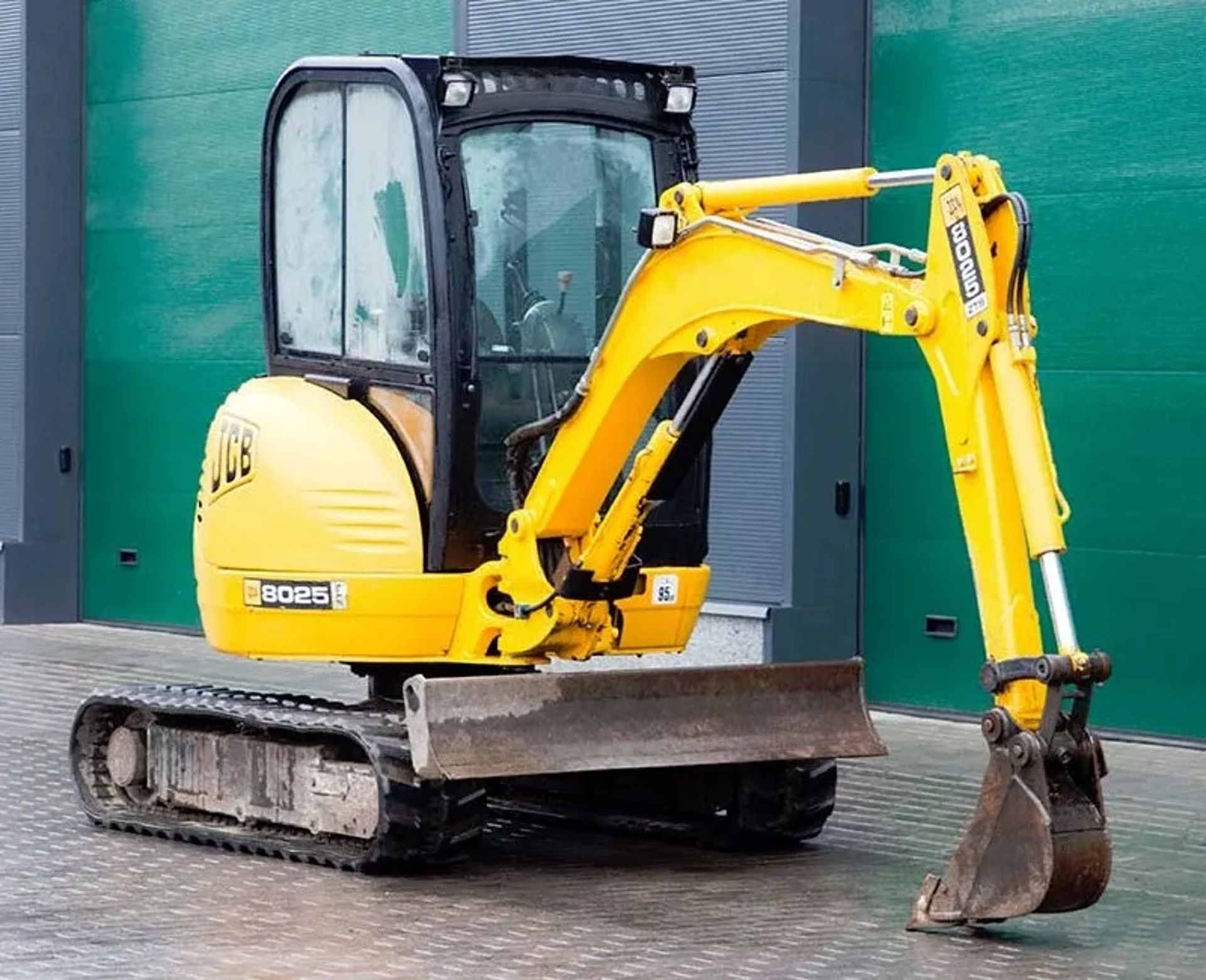Гусеничний міні-екскаватор JCB 8025 ZTS