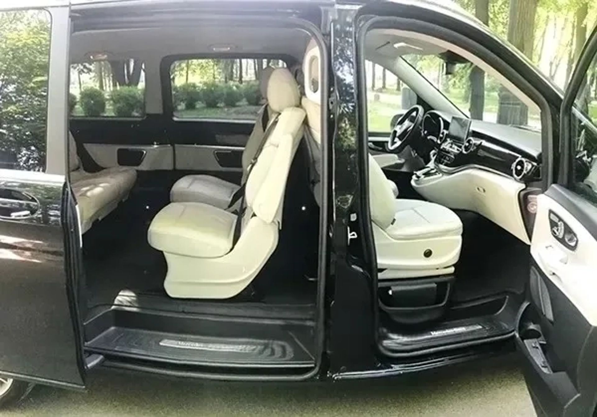 274 Мікроавтобус на весілля Mercedes-Benz V-class