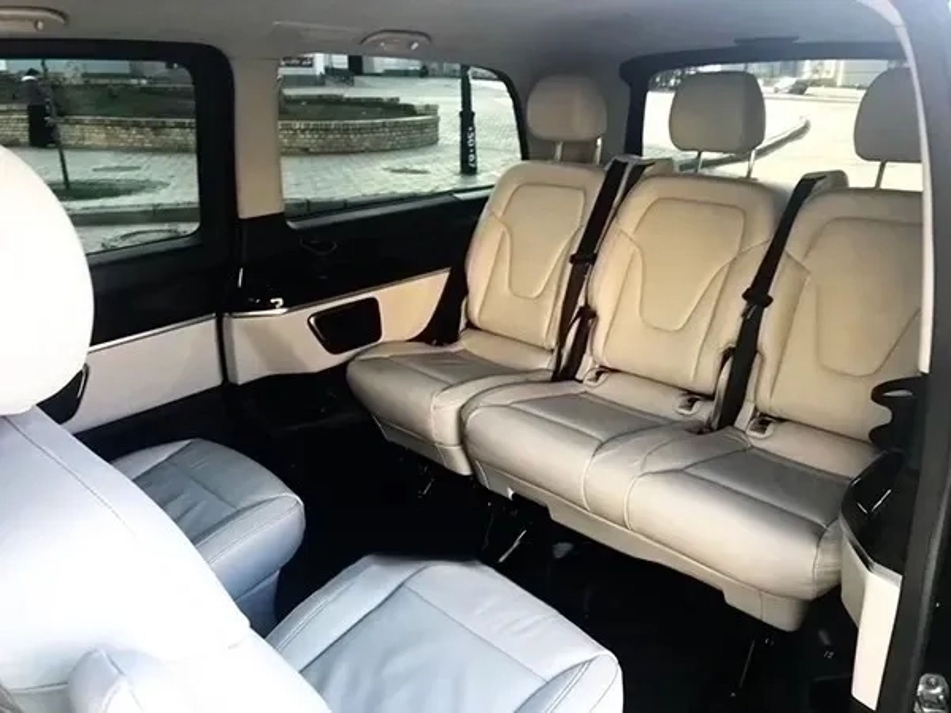 274 Мікроавтобус на весілля Mercedes-Benz V-class
