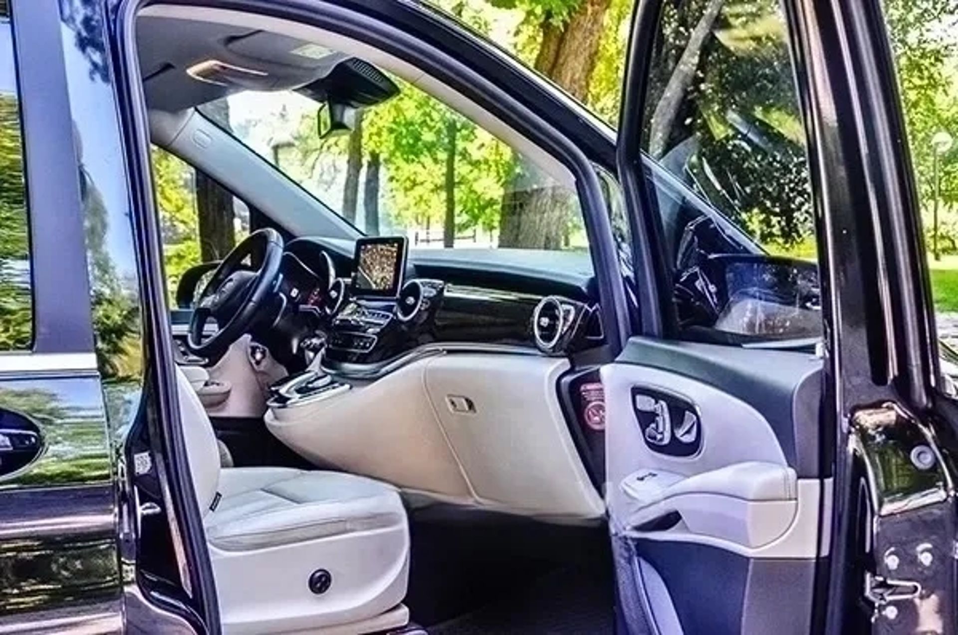 274 Мікроавтобус на весілля Mercedes-Benz V-class