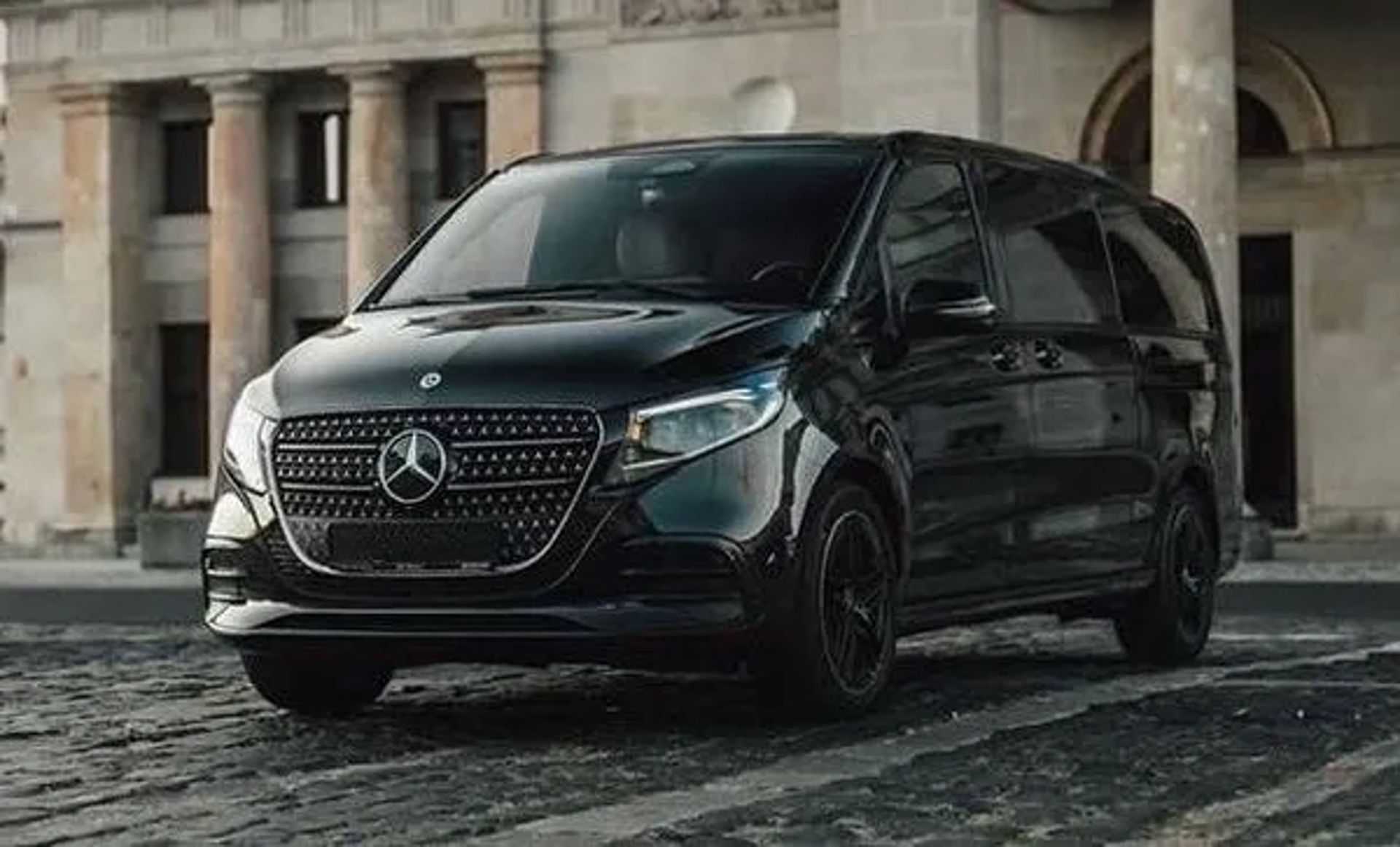 438 VIP-трансфер на Mercedes-Benz V-class NEW з Києва до Варшави