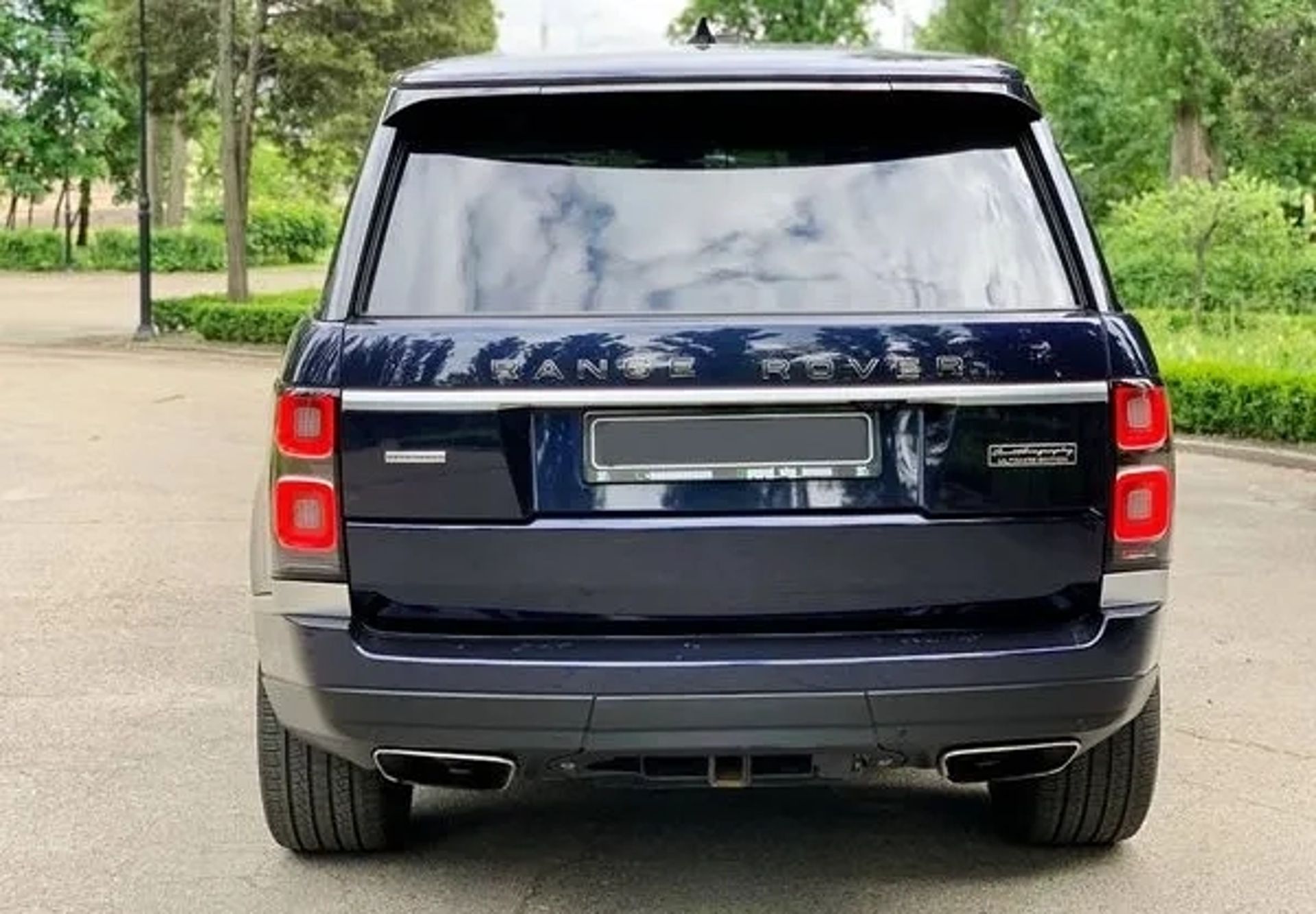 221 Позашляховик на весілля Range Rover Vogue Long без водія