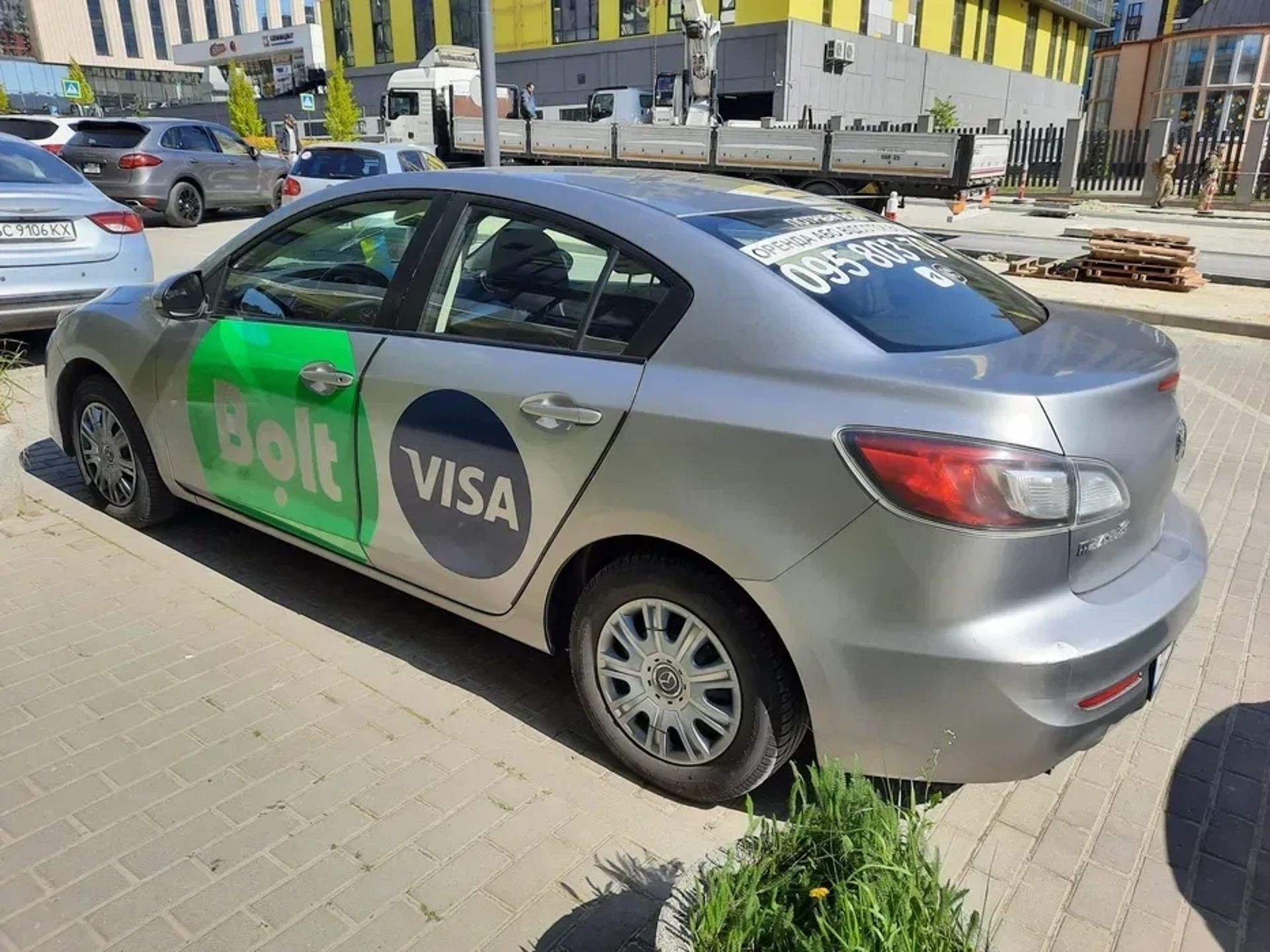 Авто *від 3500 до 5800 грн.* Mazda 3 KIT Cars