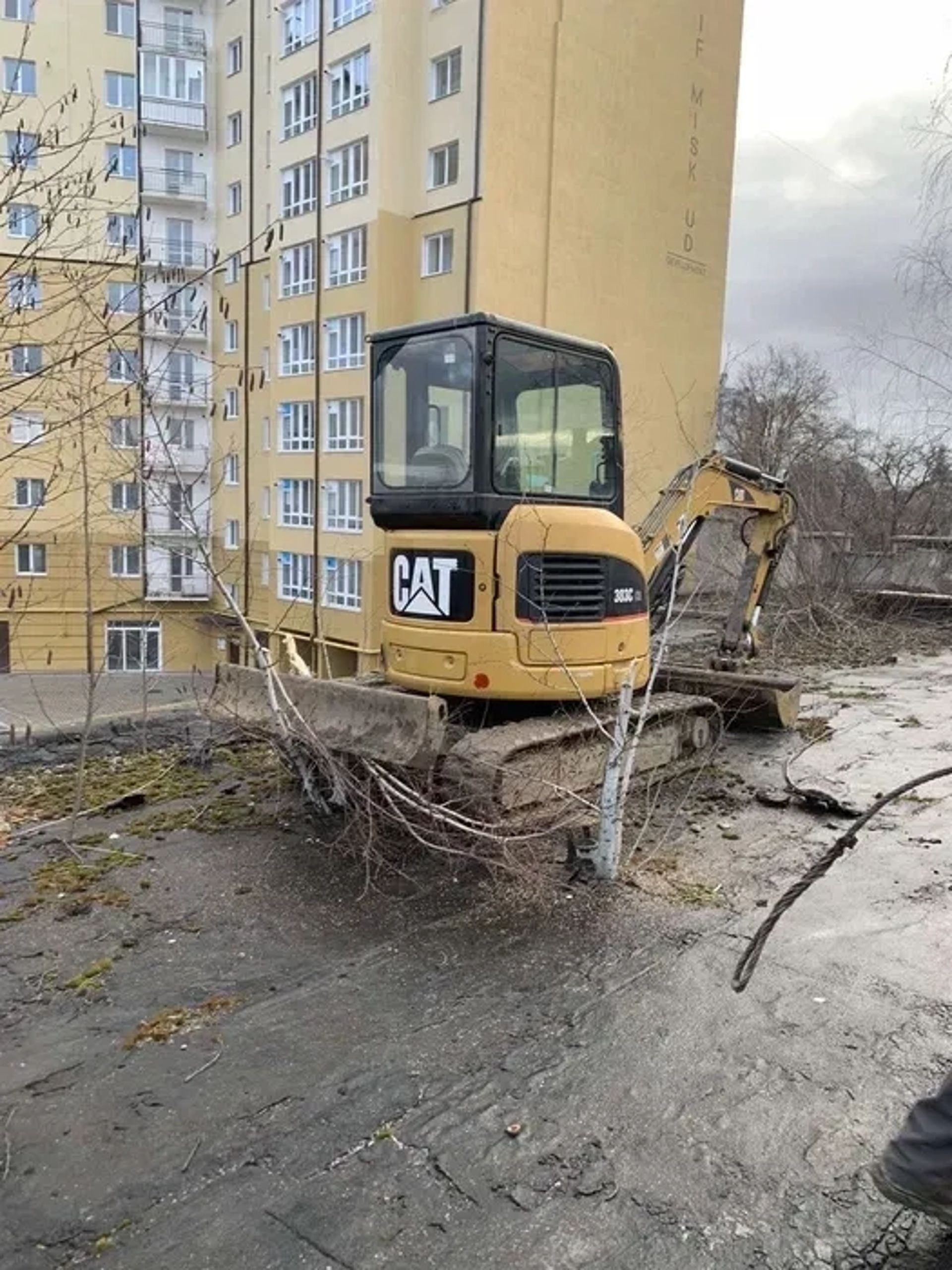 Гусеничний мініекскаватор Caterpillar 303C CR