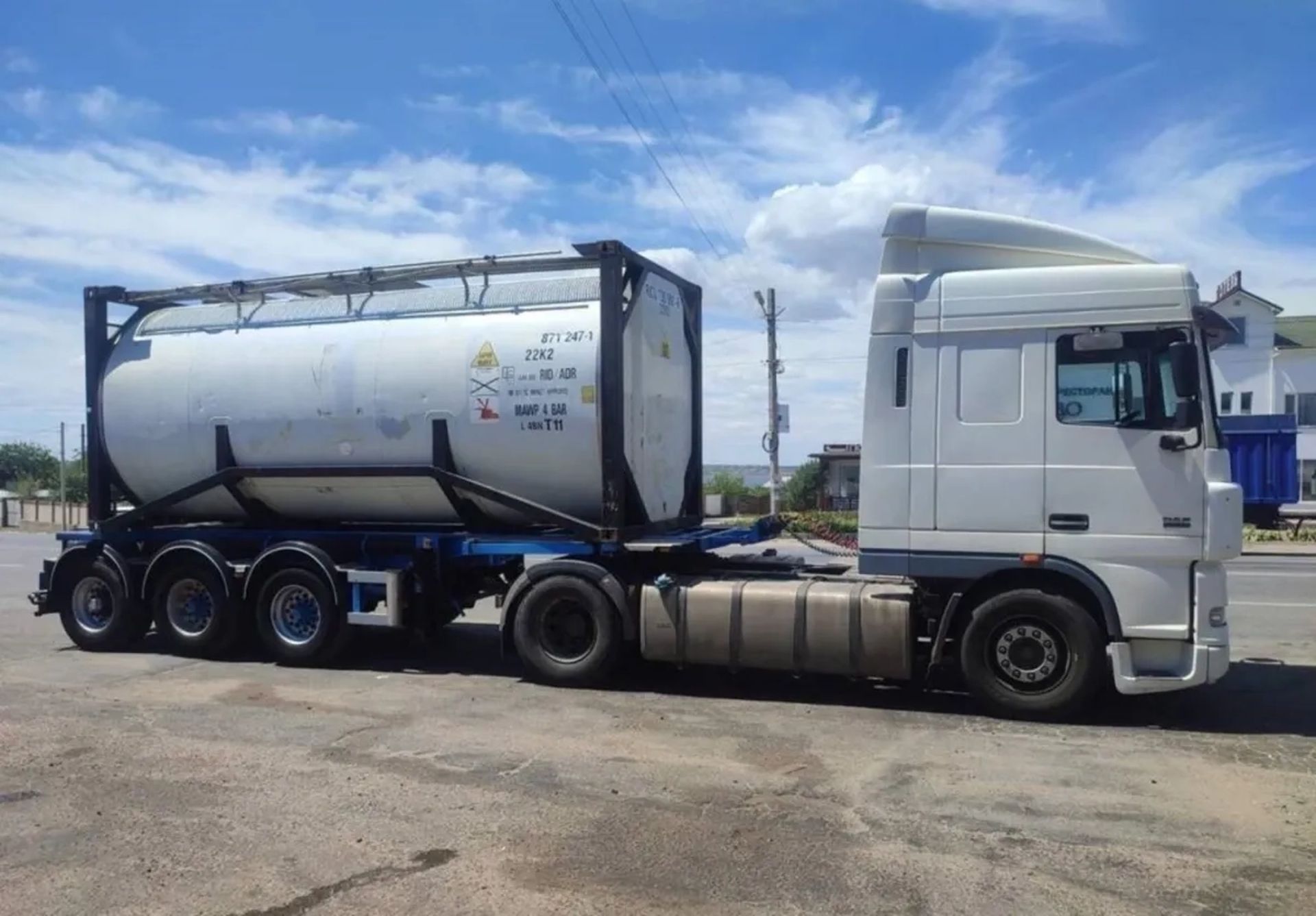 Автоцистерна для хімічних вантажів (Tank Container / Iso Tank)