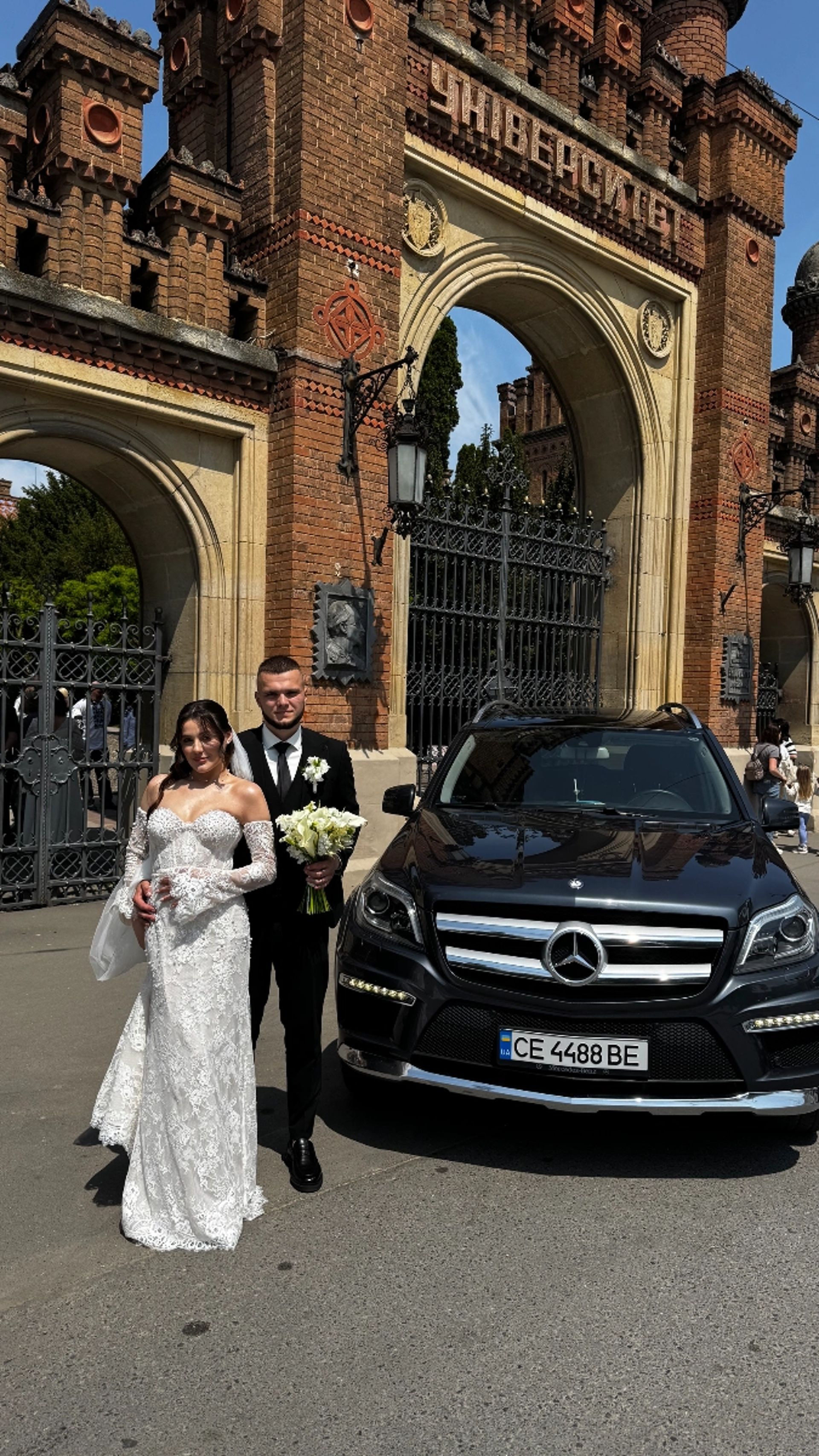 Авто з водієм на весілля. Royal Ride. Mercedes GL