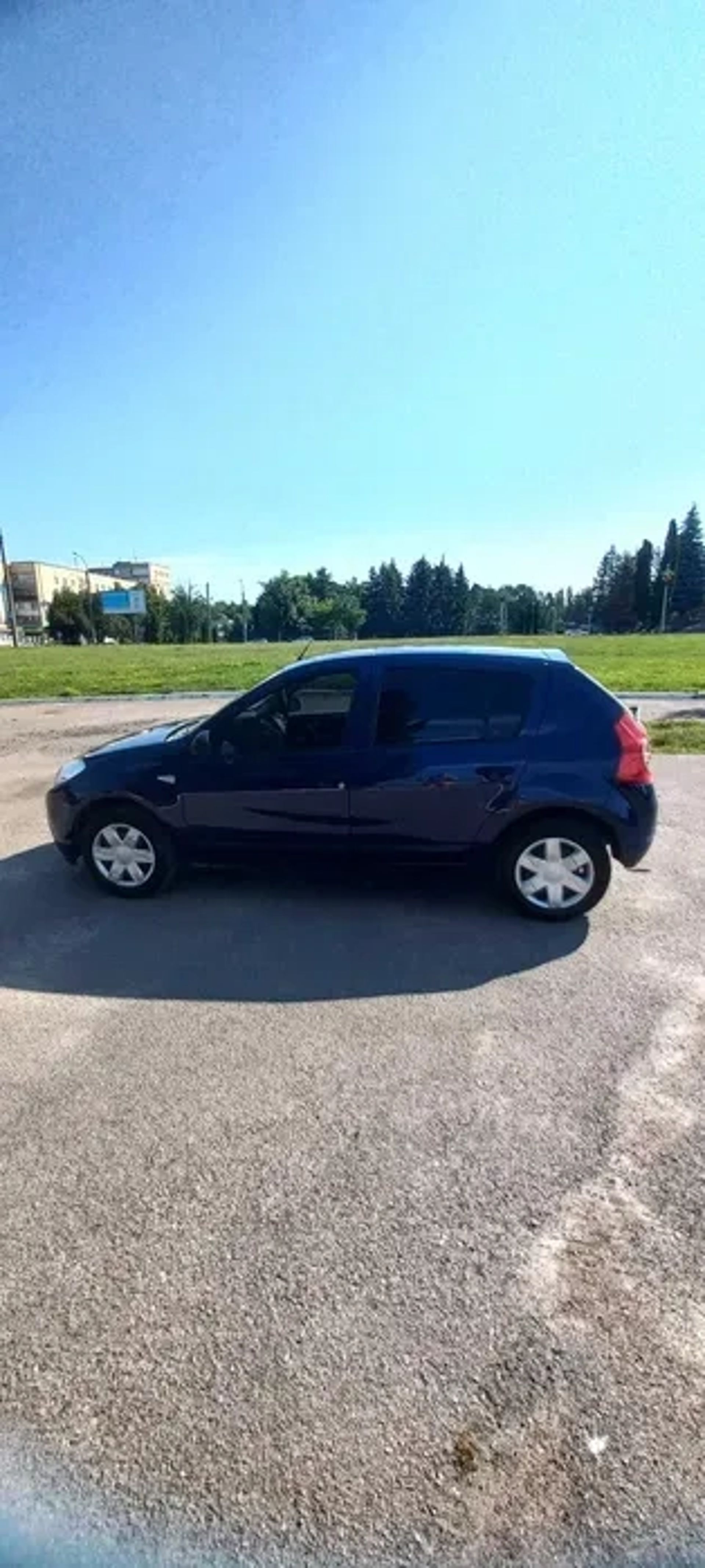 Авто SANDERO 2009 рік під таксі