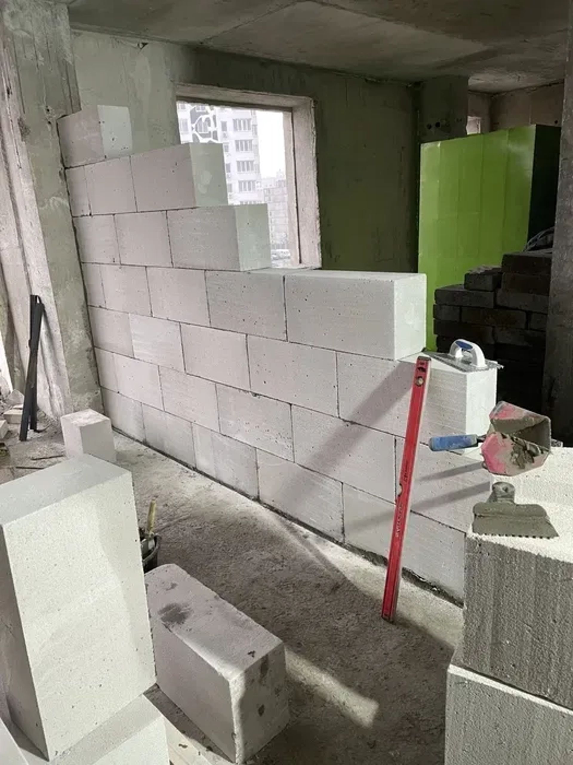 Професійна кладка газоблоку! Монтаж перегородок. Ціни індивідуальні.