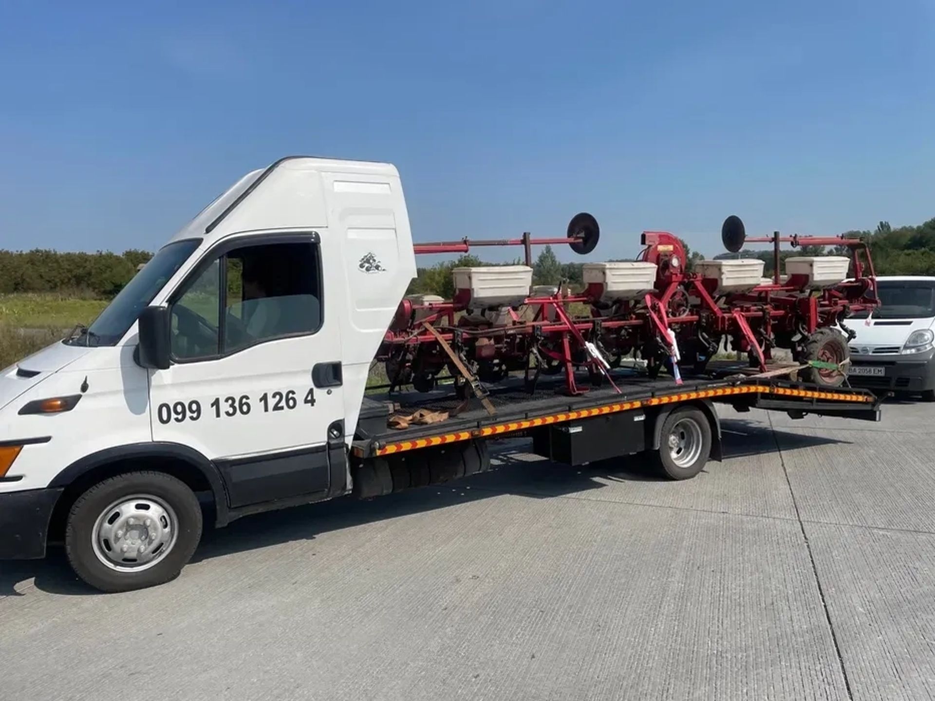 Евакуатор на базі шасі Iveco Daily з повною масою 6 тонн