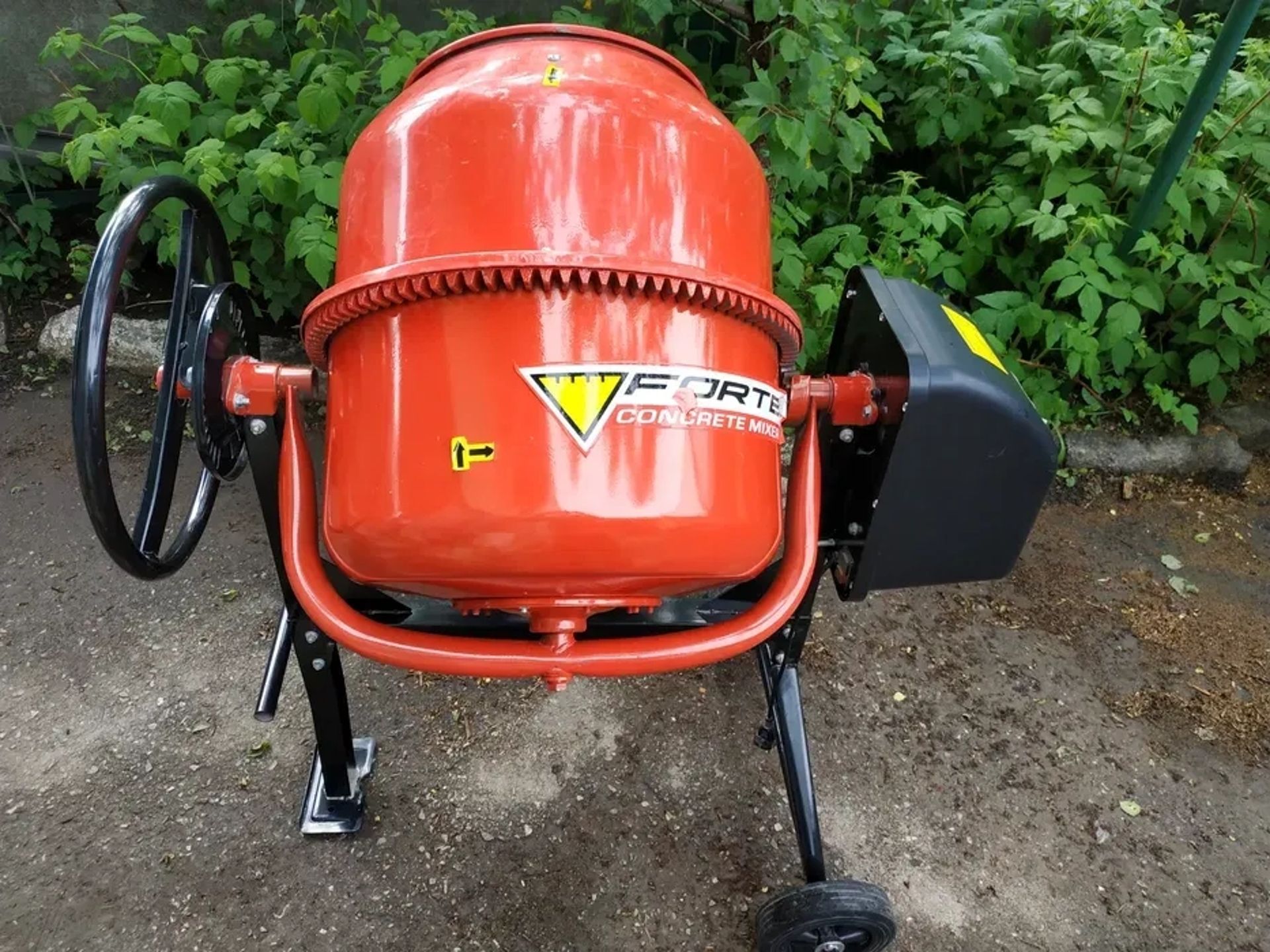 Бетономешалка 125л.