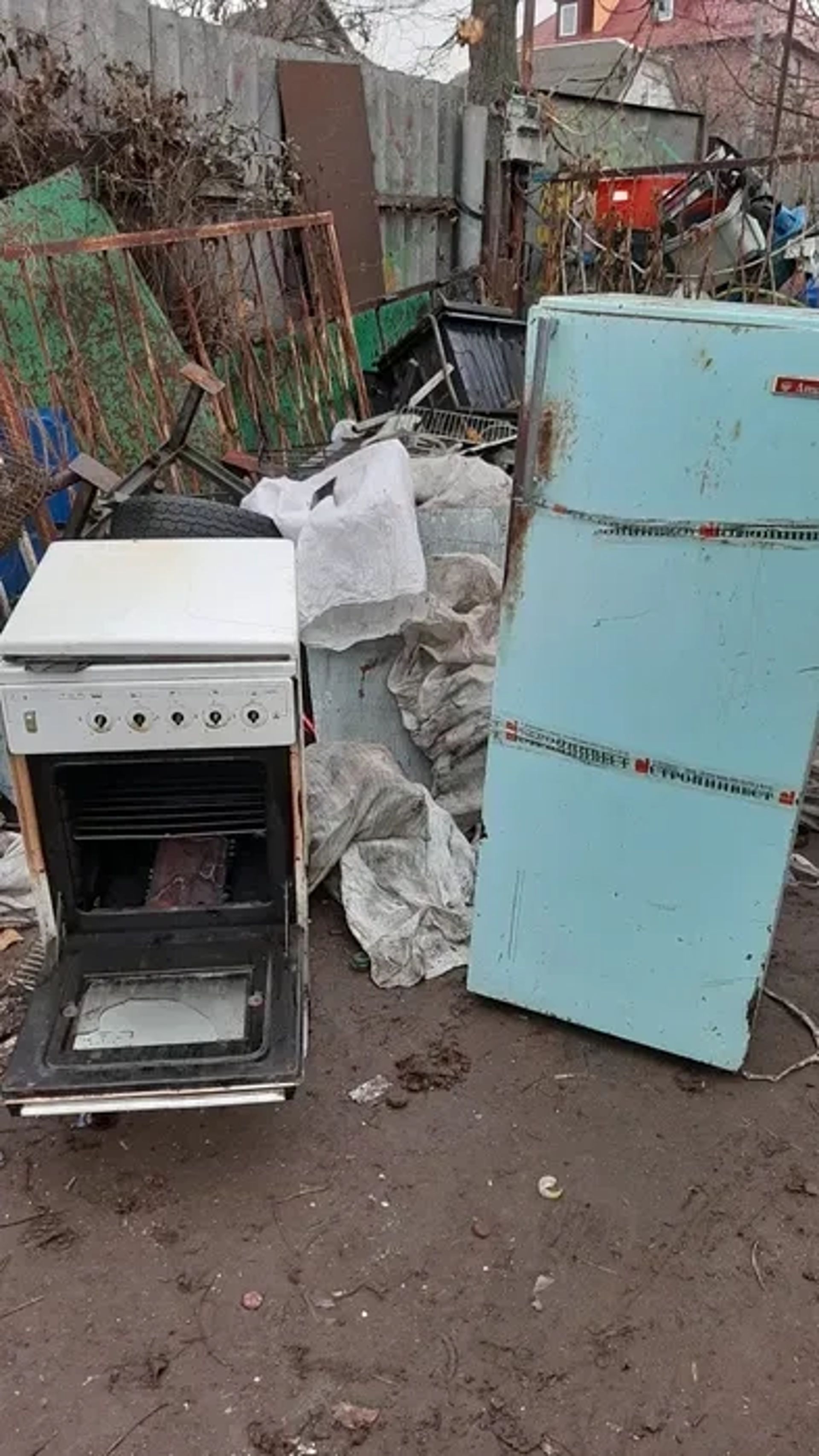 Прийом вторсировини, макулатури, металобрухту, ПЕТ, каністр, плівки