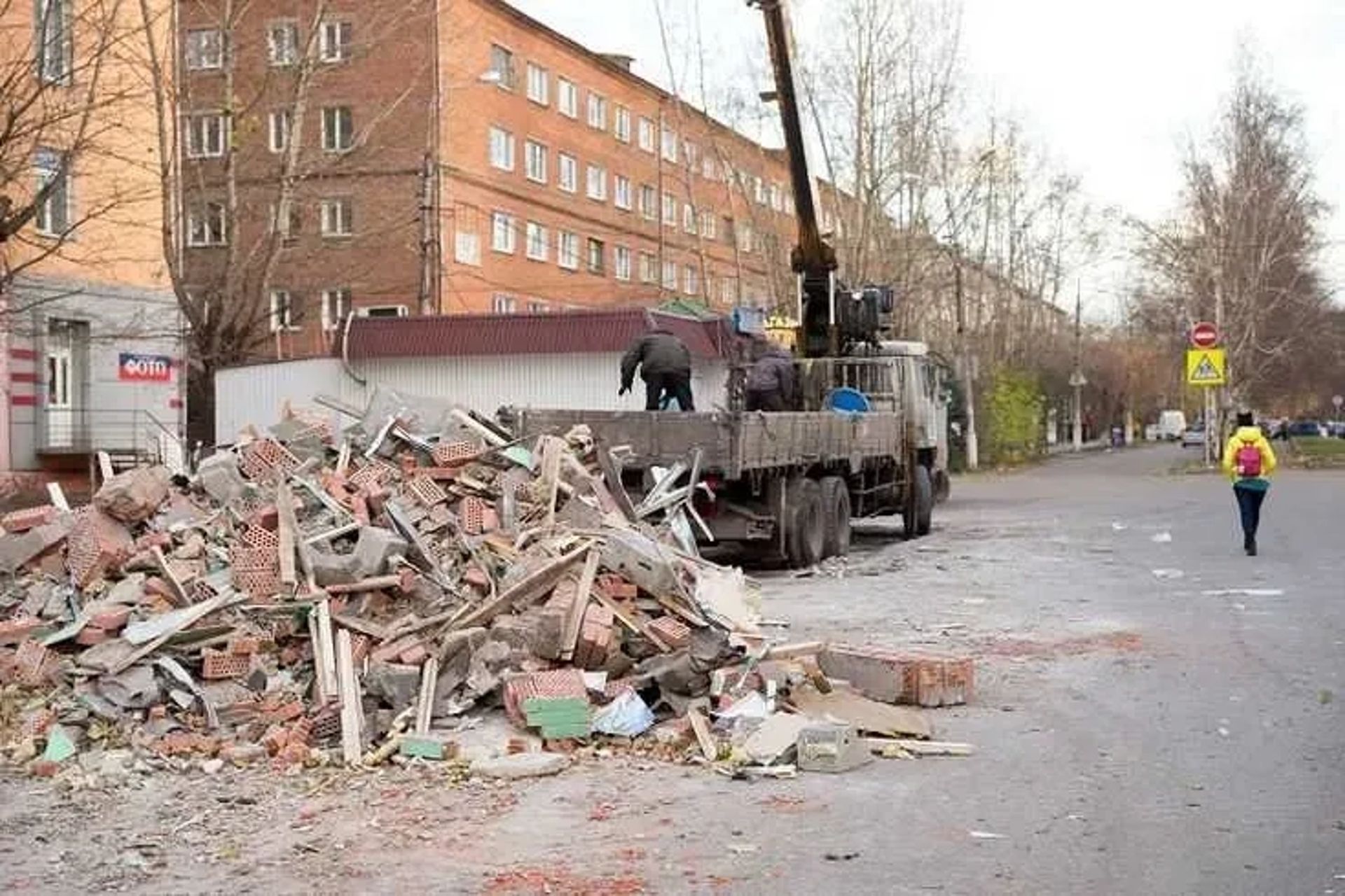Демонтажні роботи будь якої складності, Збиття стяжки, бетону, ЧИСТОТА