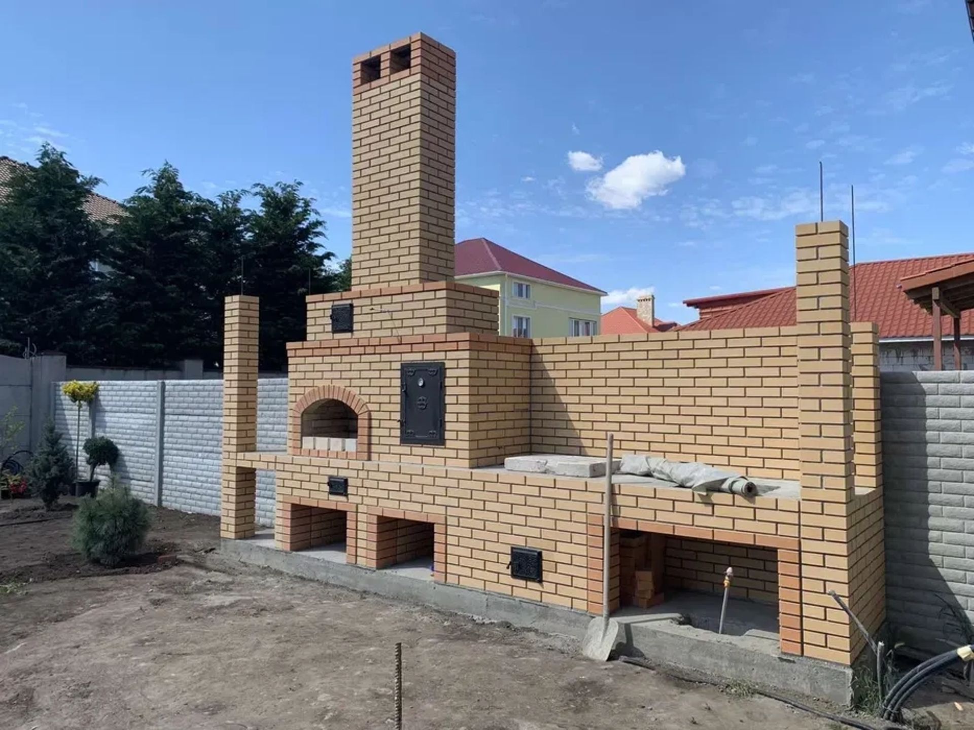Мангальні комплекси,плита під казан.коптілка.мангал.