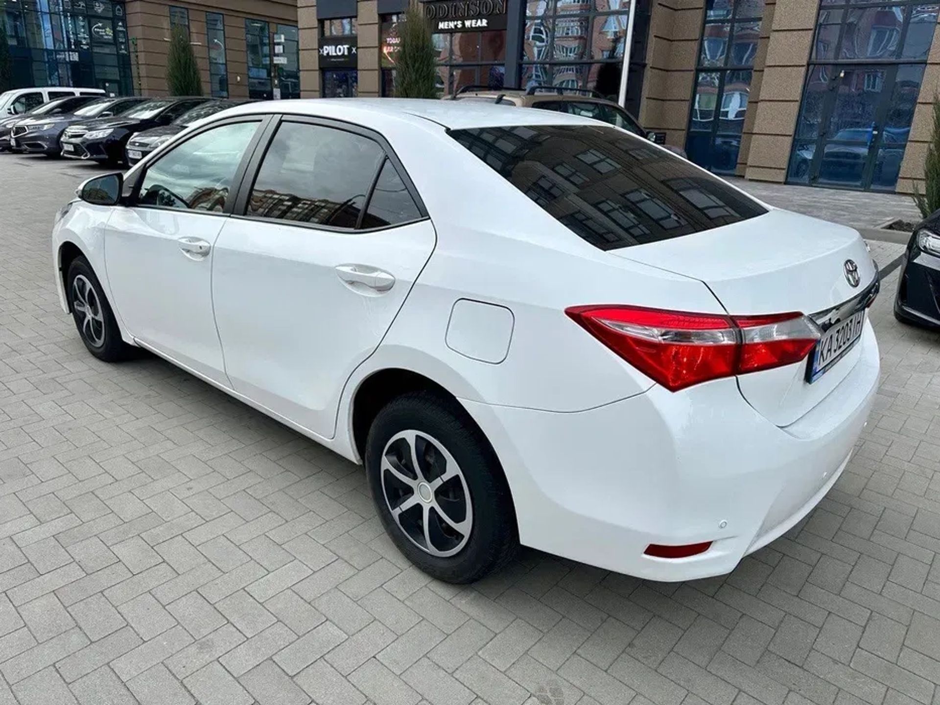 Авто Toyota Corolla