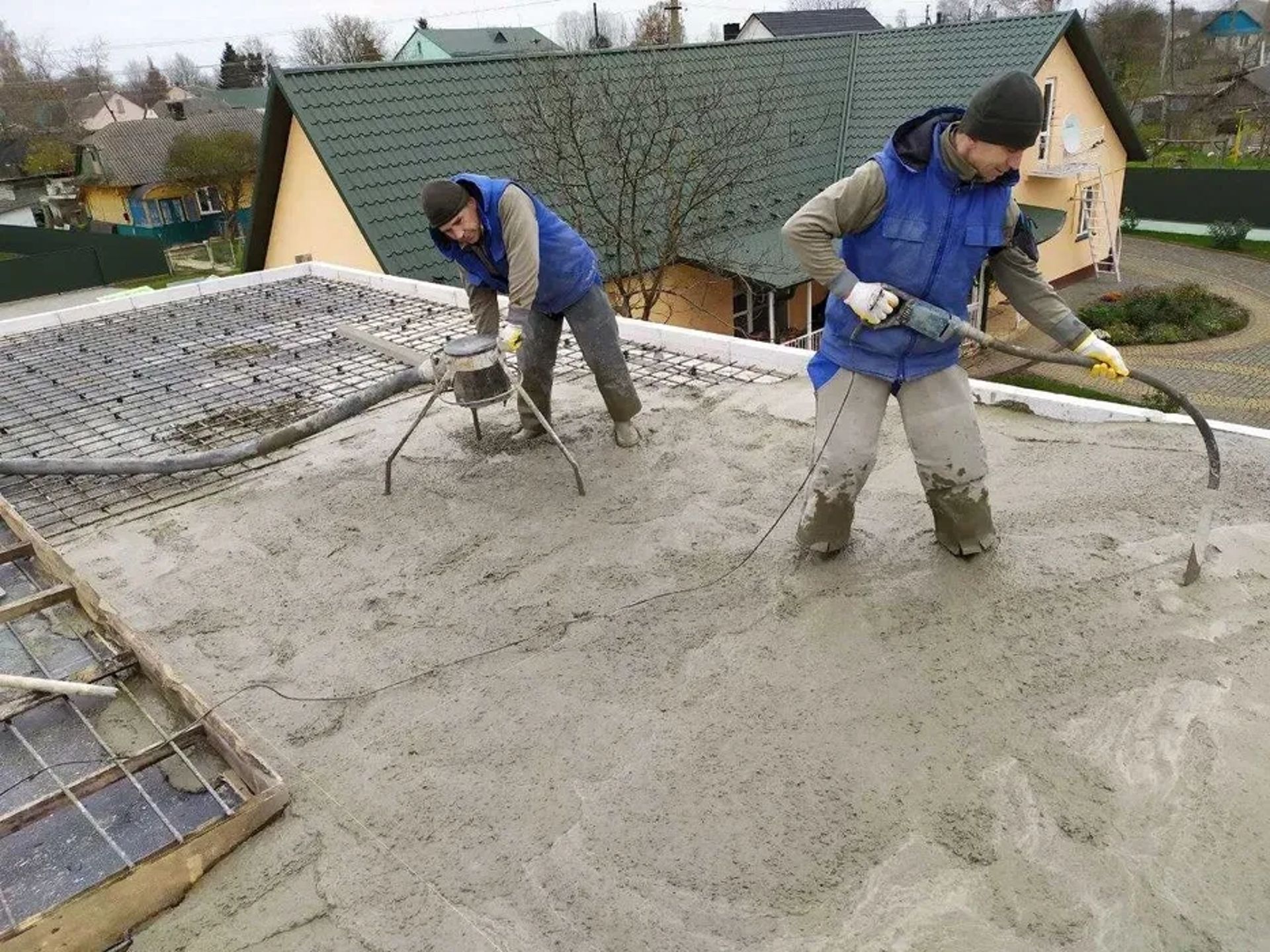 Стяжка підлоги ВІД 160 ГРН/М.КВ - Напівсуха та мокра